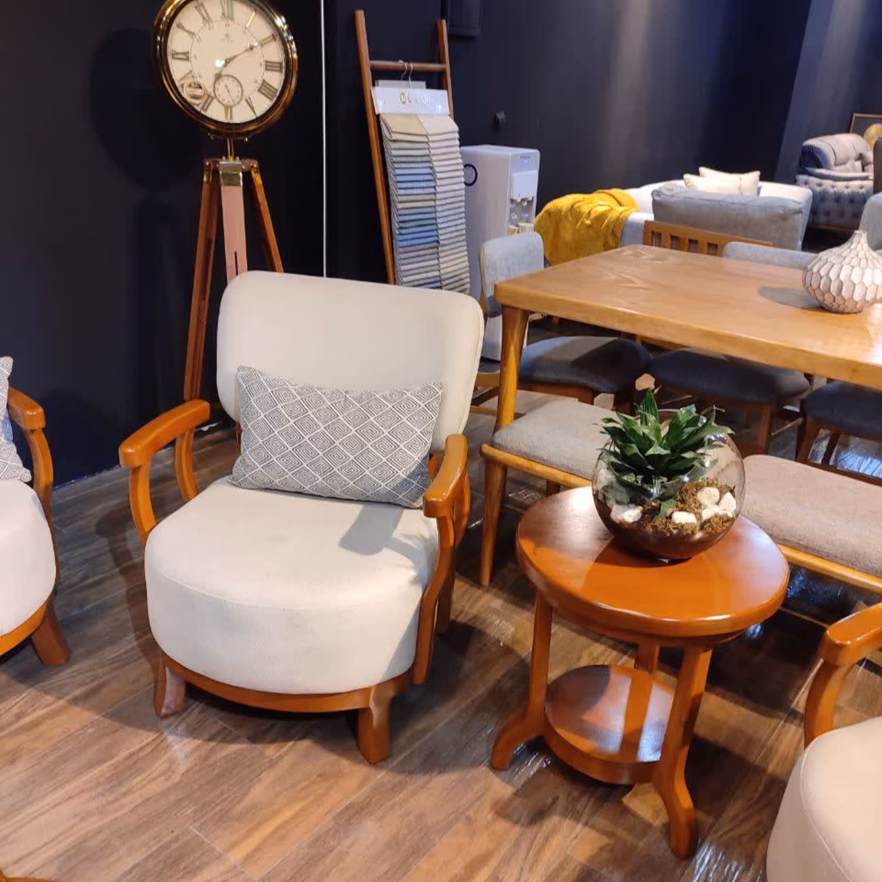 مبل راحتی مدل لهستانی ارسال با باربری پس کرایه