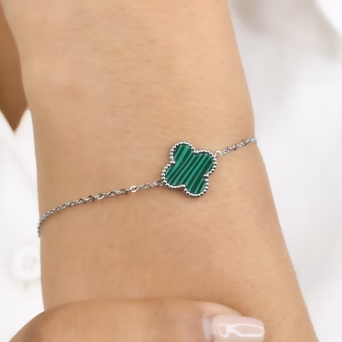 دستبند استیل زنانه طرح ونکلیف کد 6007