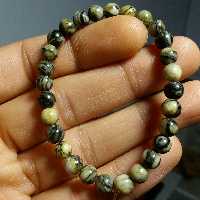 دستبند سنگ مالاکیت وارداتی صد در صد طبیعی بسیار زیبا و شیک زنانه و مردانه 