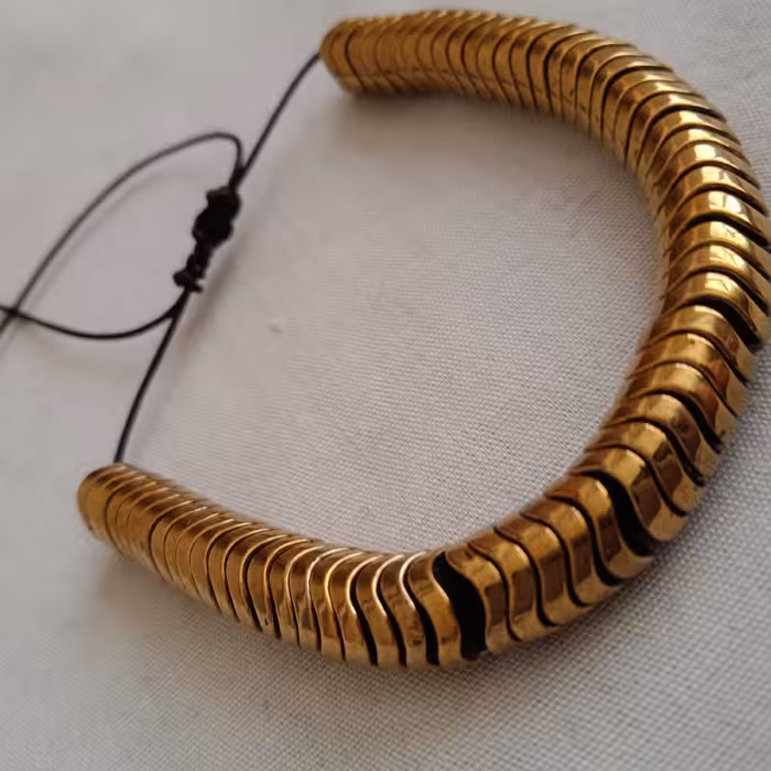 دستبند طرح زنجیر ..طلایی