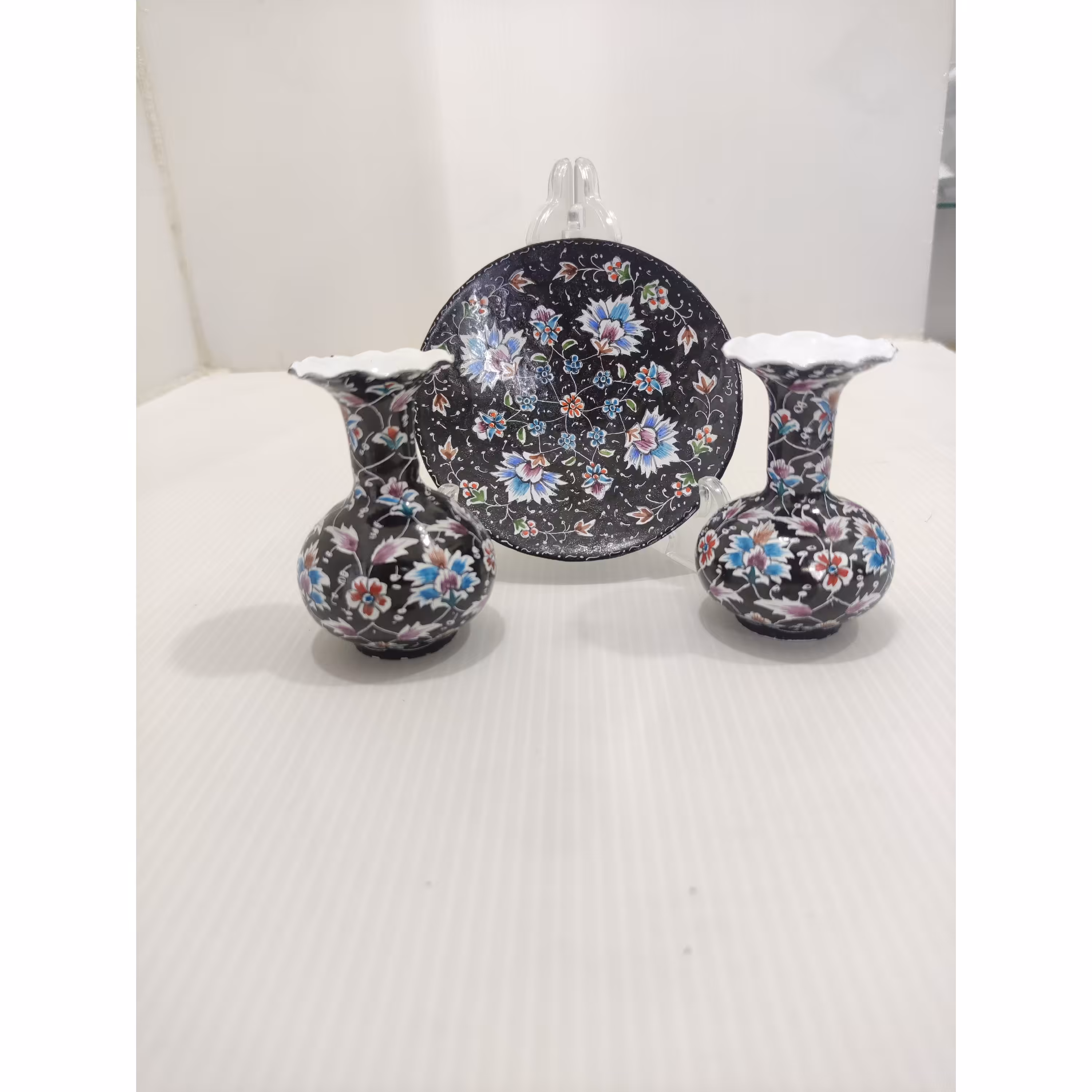 جفت گلدان و بشقاب مشکی (25)