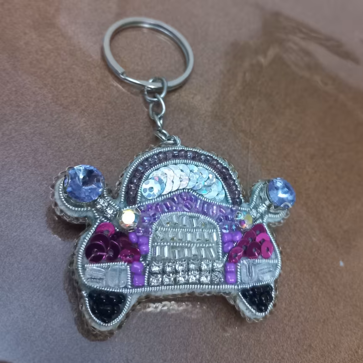 جا کلیدی طرح اتومبیل دو طرفه واسه افراد خاص پسند 