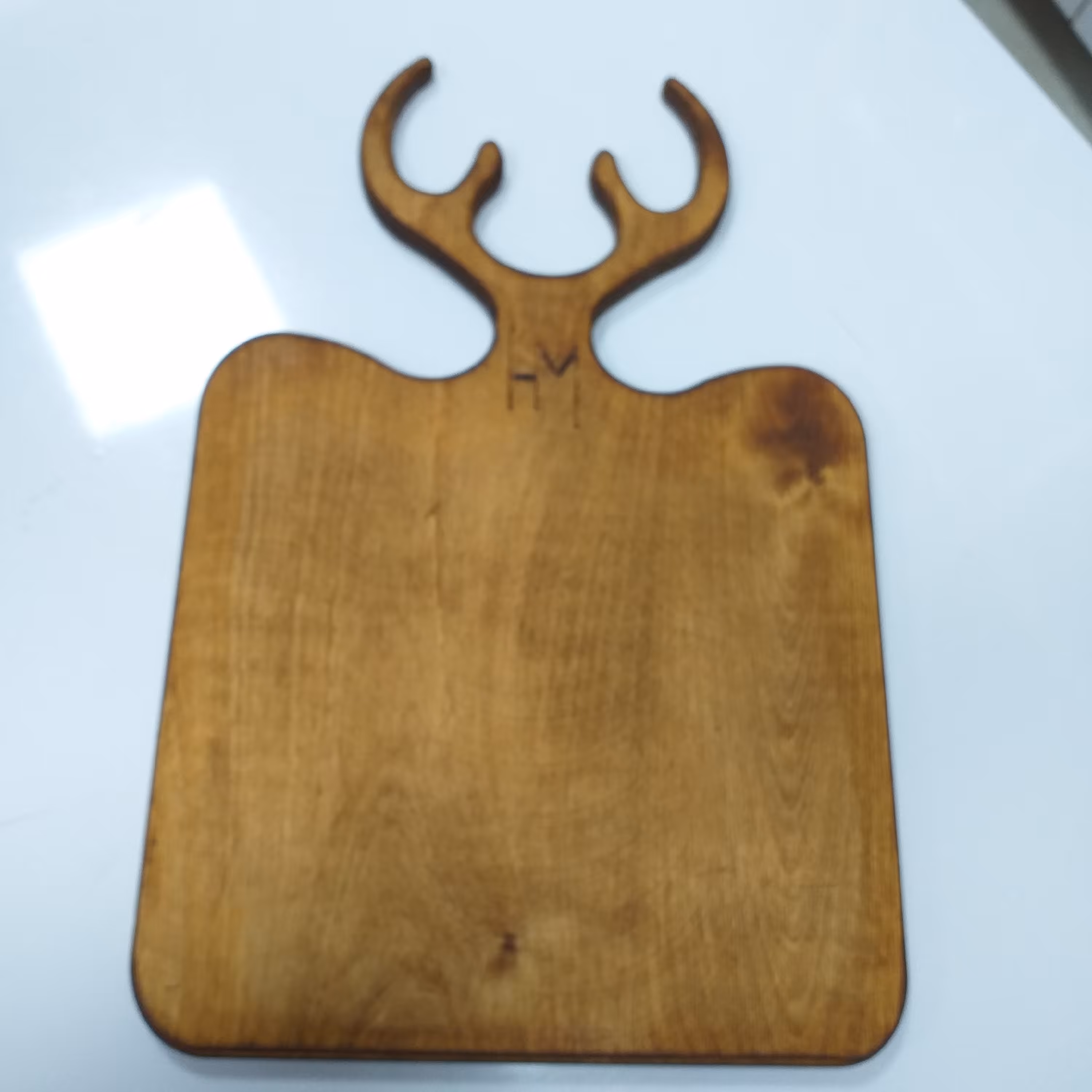 تخته گوشت سه لایه چوب روس  ضدآب  طرح دسته طرح شاخ گوزن سایز دو 25در25 سانت آشپزخانه