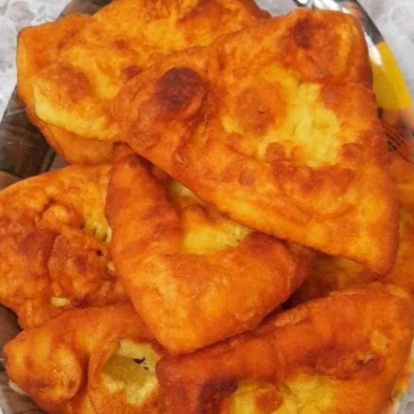 شیرینی اِگردک .هم نان و هم شیرینی ، رنگ طلایی خوشرنگ . خوشمزه . تهیه با مواد ارگانیک .سالم ، مقوی ، فروش فله ای
