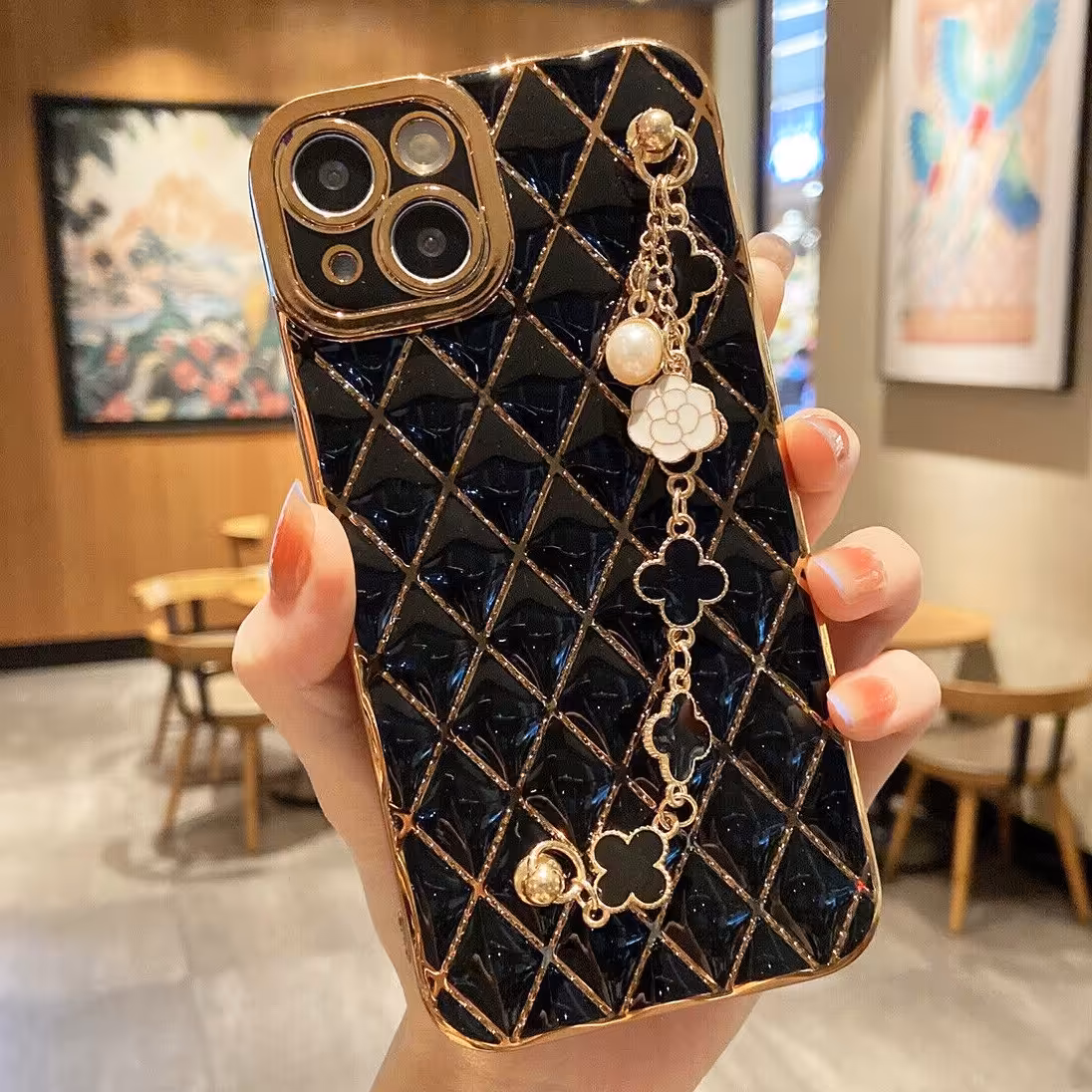 قاب گارد آیفون 13 مدل زنجیر شکوفه گیلاس کد 003