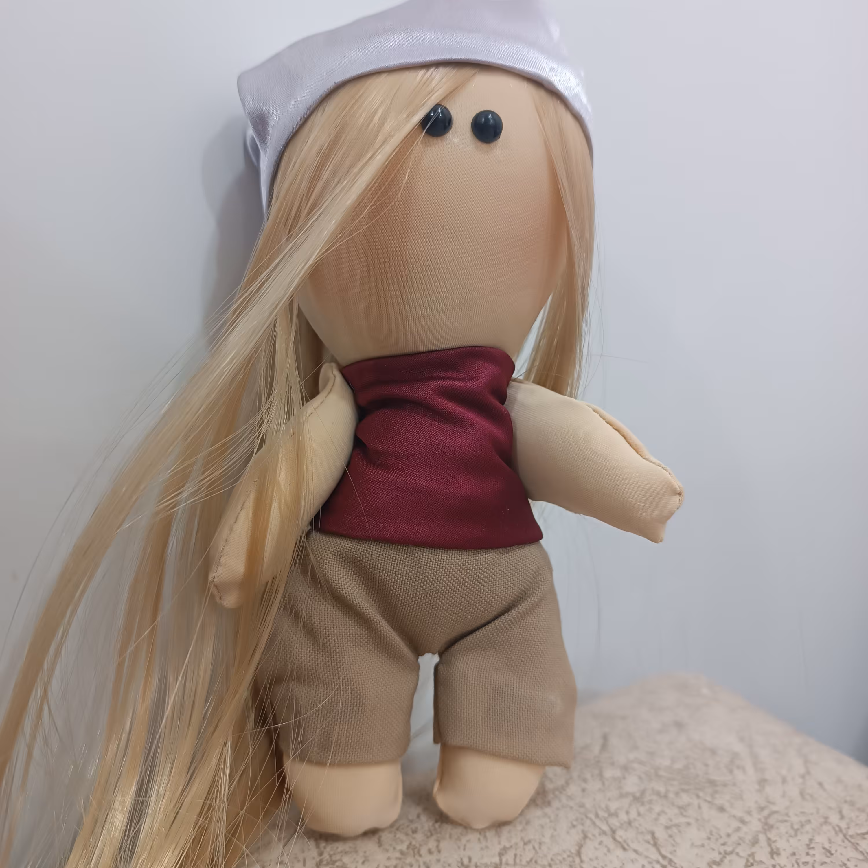 عروسک زیبا دستساز 20سانتی جنس بدن پارچه درجه یک و الیاف طبیعی بدون حساسیت