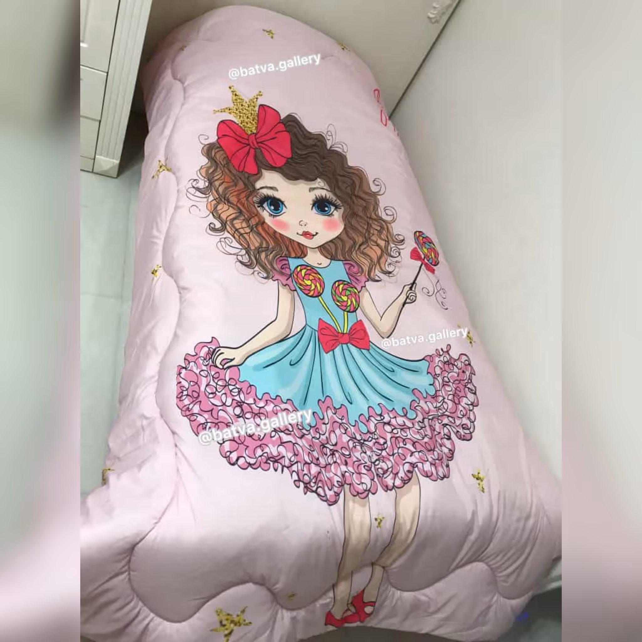 روتختی تکنفره عرض تخت 120طرح دختر شکلاتی بروا گالری با کیفیت درجه یک و دوخت عالی