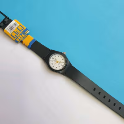 ساعت کیو اند کیو بند رابر ضد آب