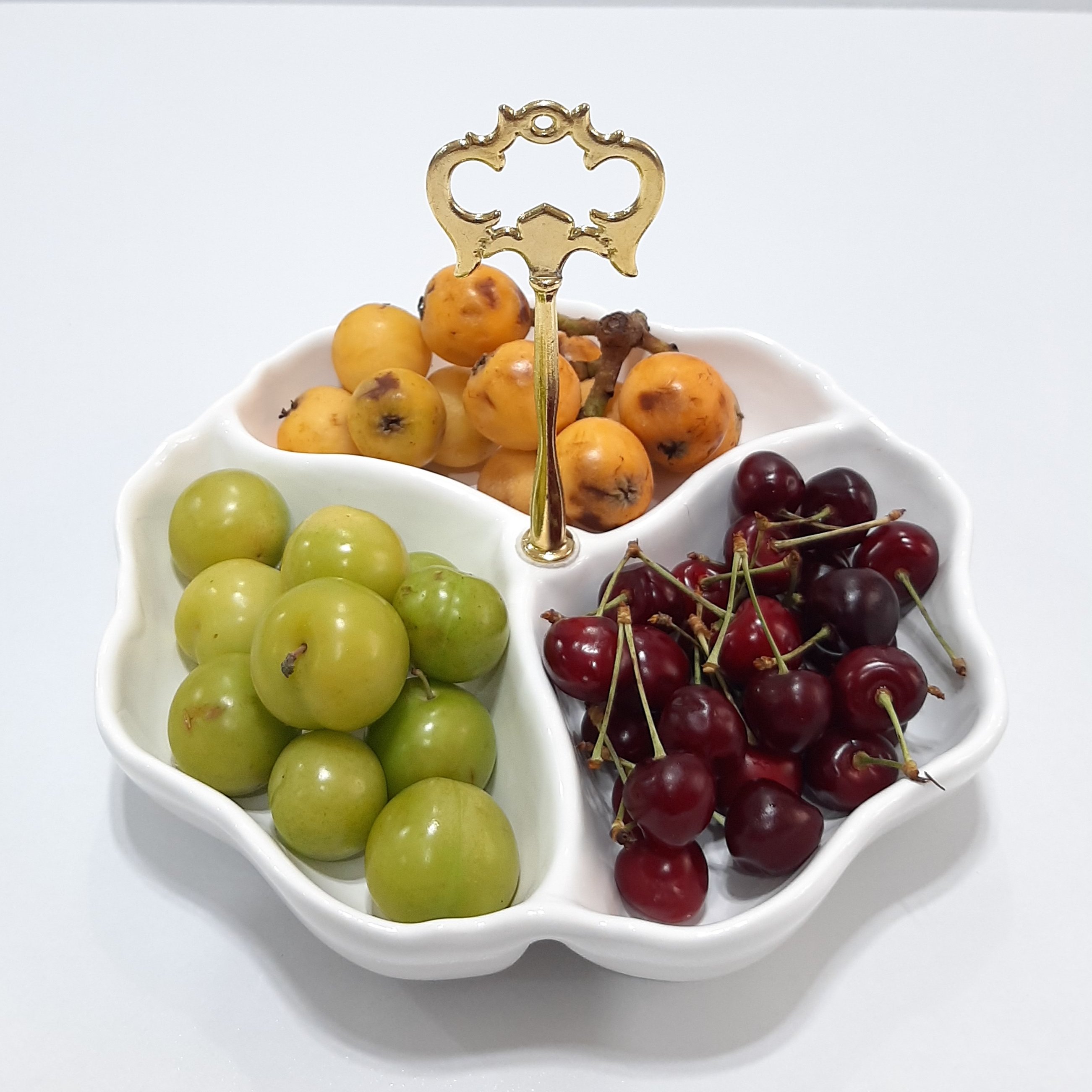 اردوخوری چینی سه خانه دسته دار باقطر 23سانتیمتر درجه یک کیفیت بالا
