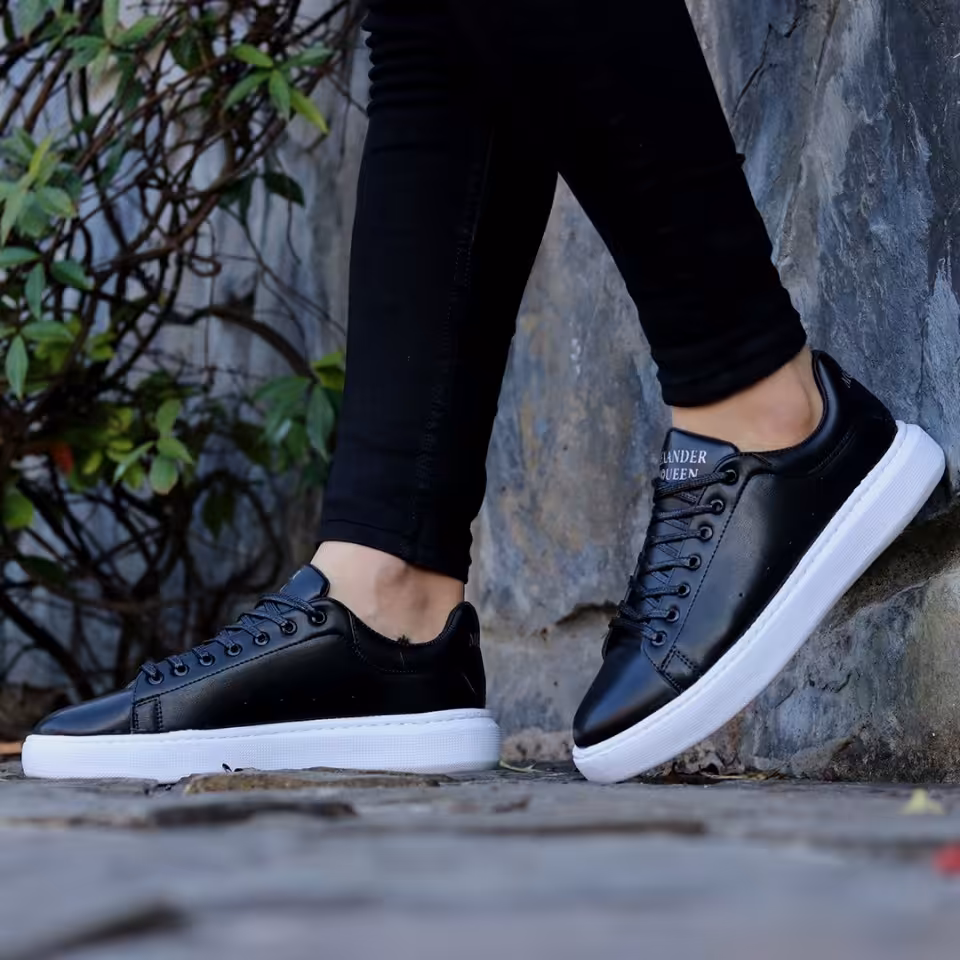 کفش کتانی مردانه جنس درجه شیک برای شیک پوشان