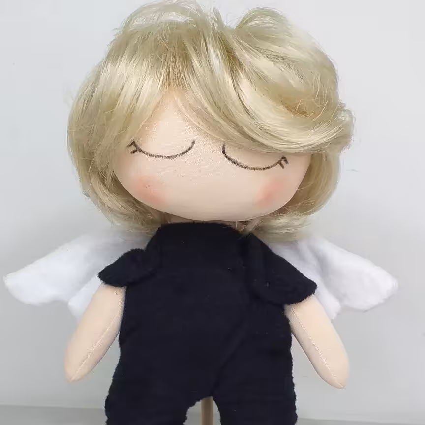 عروسک پسر فرشته بالدار همراه با استند چوبی