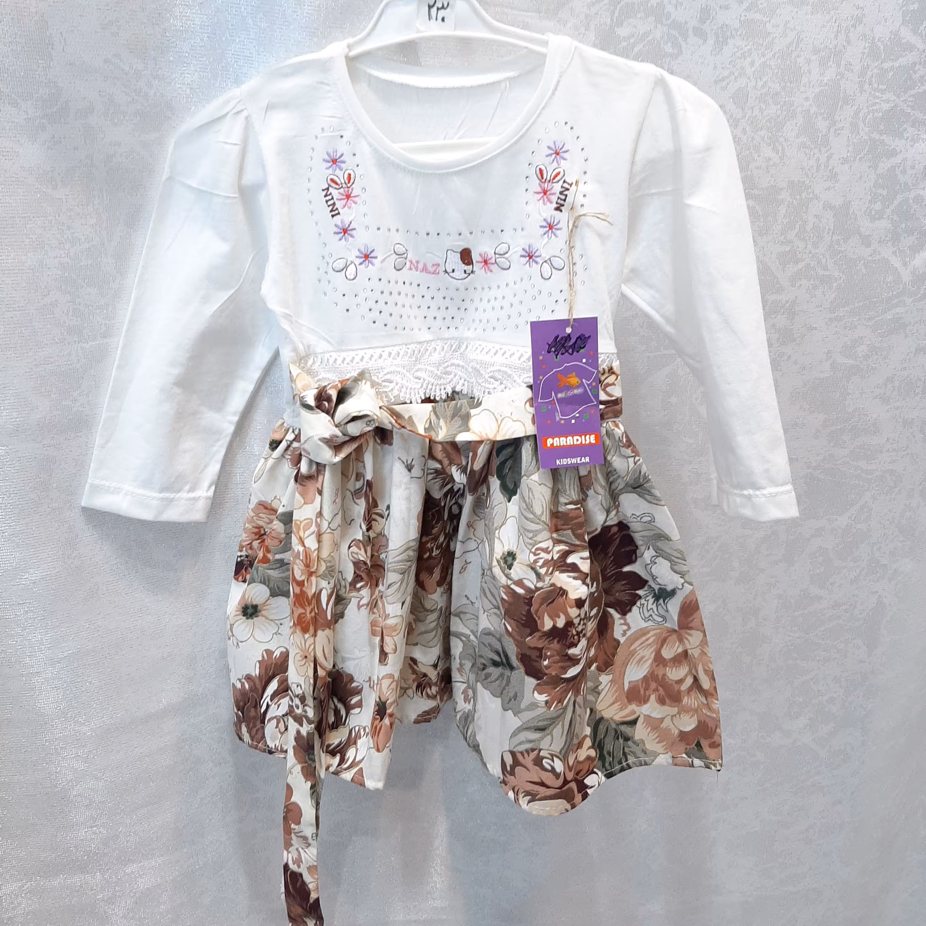 پیراهن بچگانه گل گلی