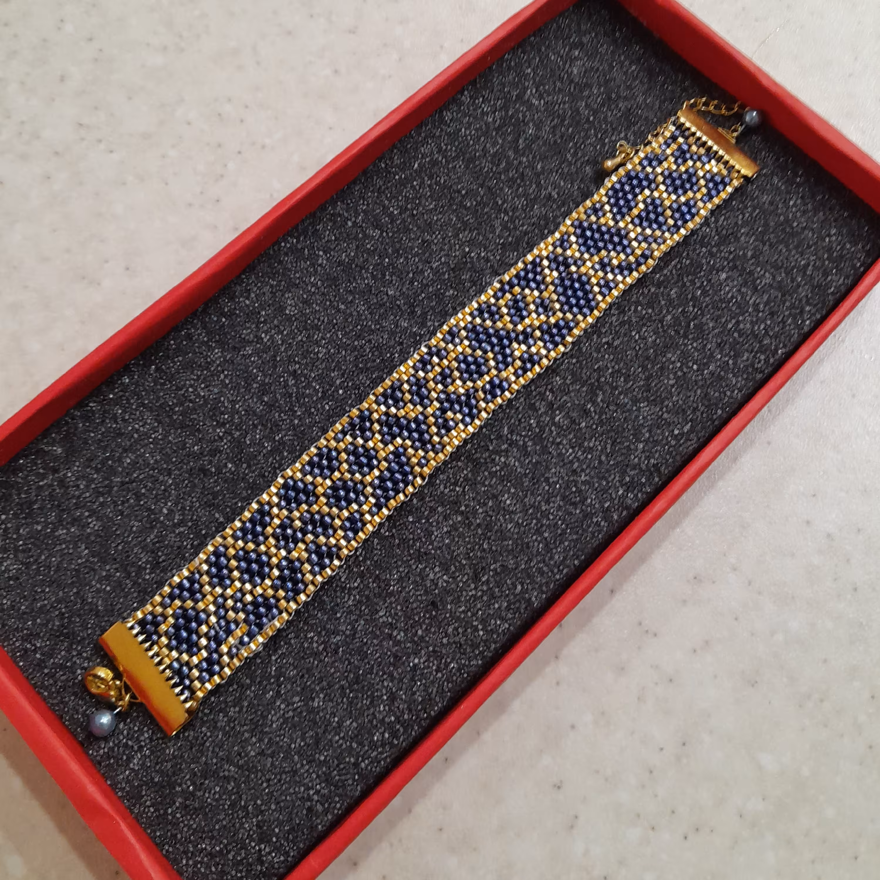 دستبند کد 07