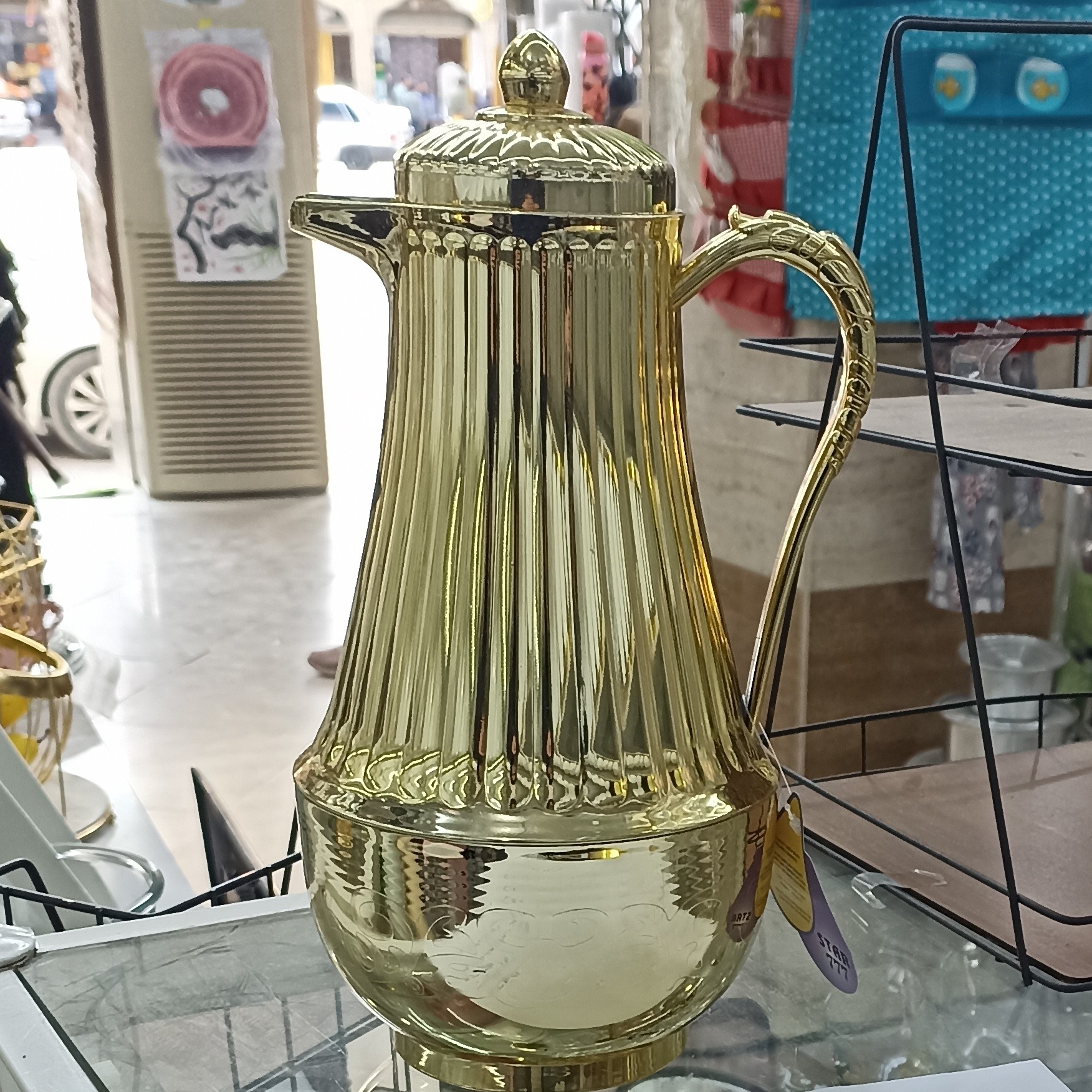 فلاسک طلایی یک لیتری
