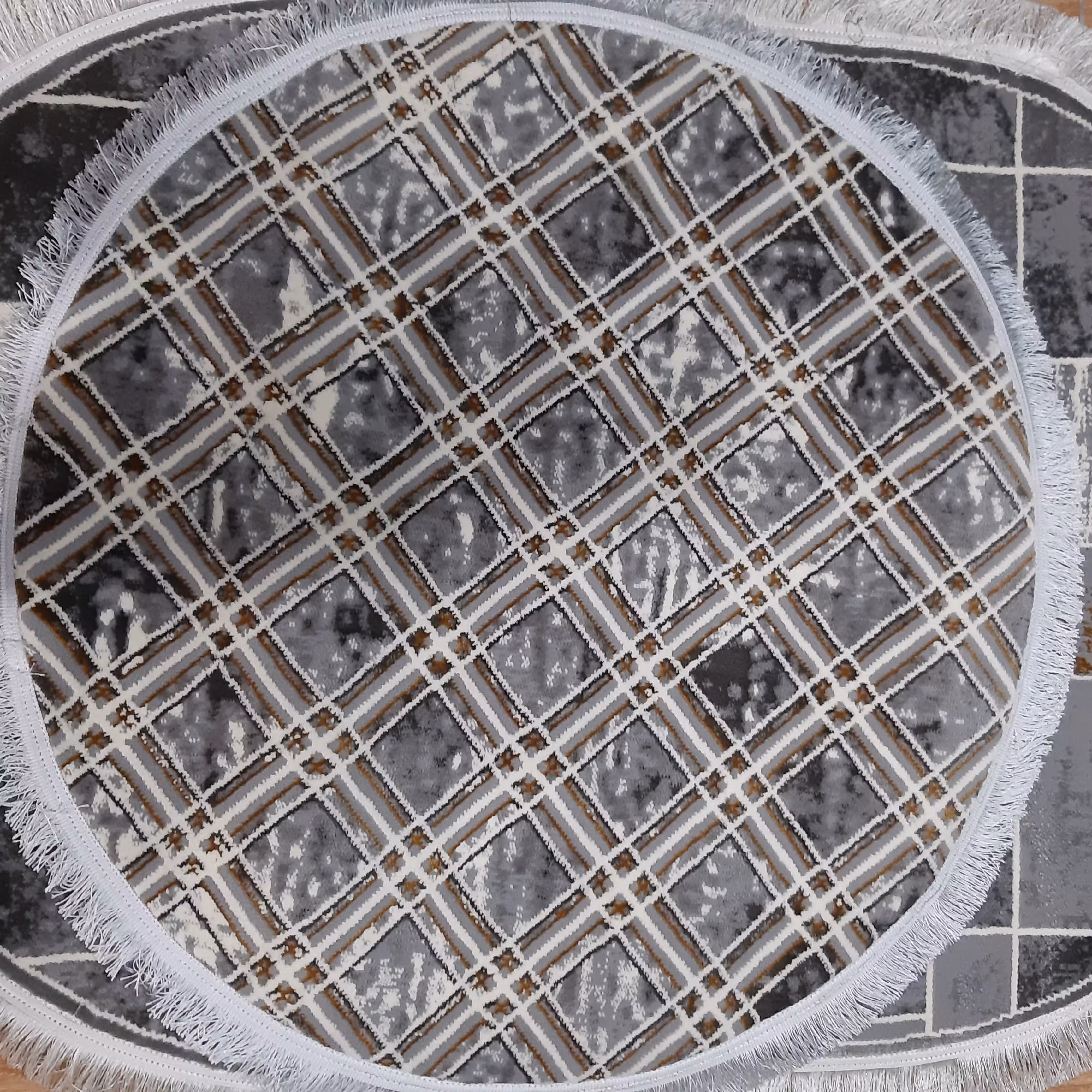 وینتج طرح جدید گرد با قطر 1 و ارسال به صورت پس کرایه است