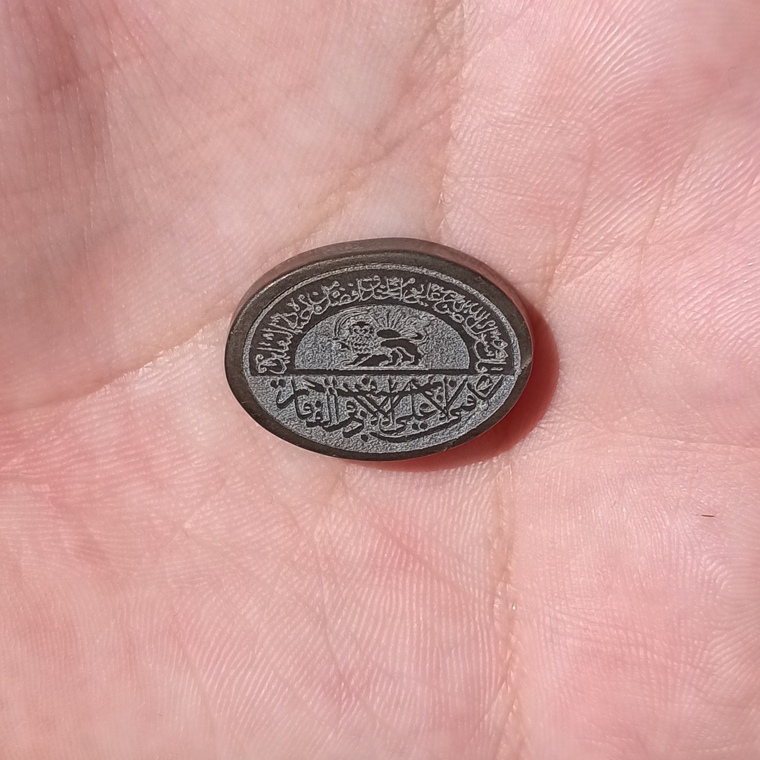 سنگ یشم سبز خطی اصل معدنی زیبا
.