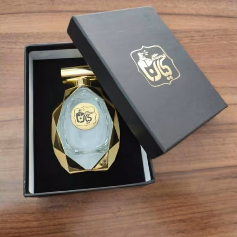 شیشه عطر و ادکلن جذاب و خاص ( 100 میلی )240 هزار تومان همراه جعبه های زیبا