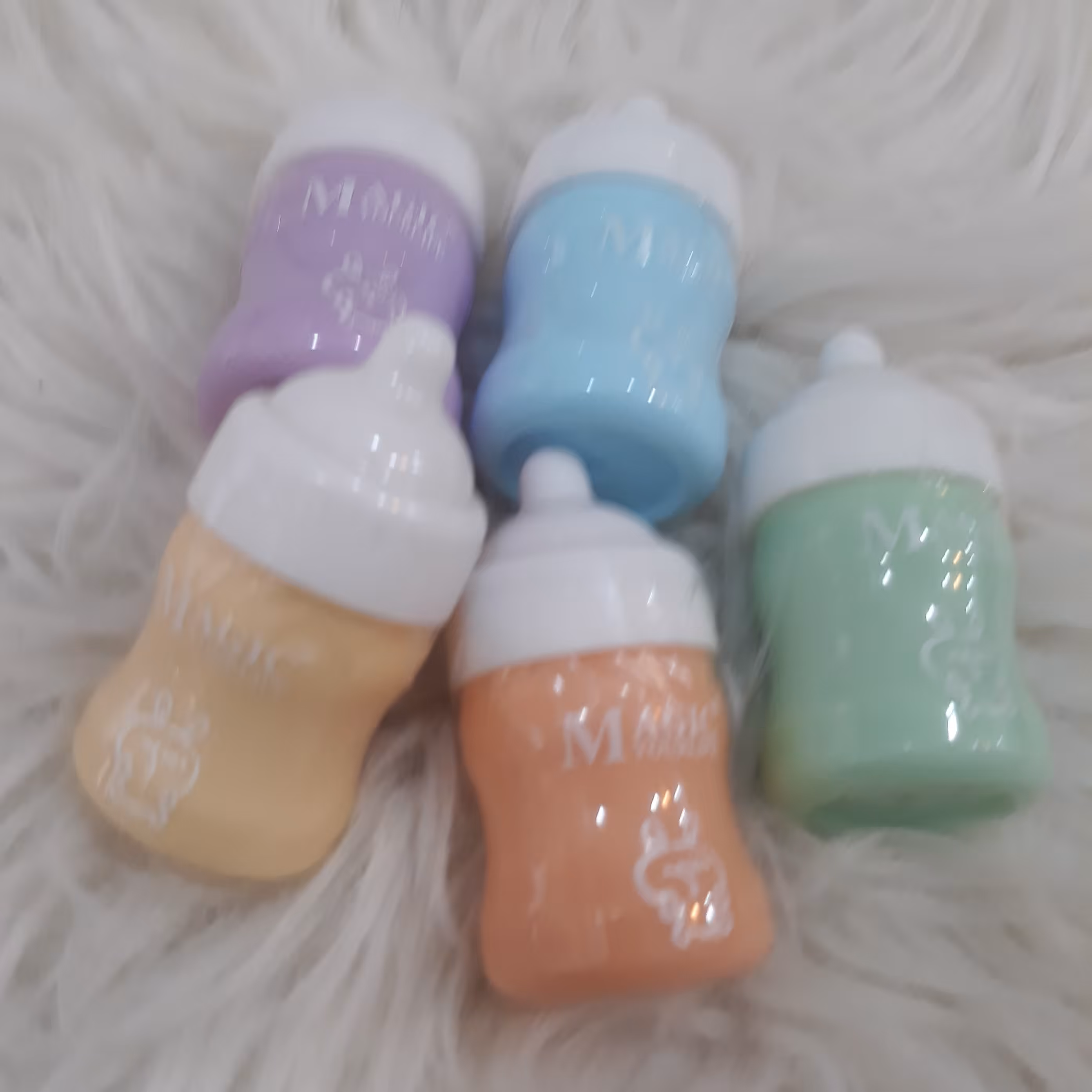 بالم لب عروسکی مدل شیشه شیر