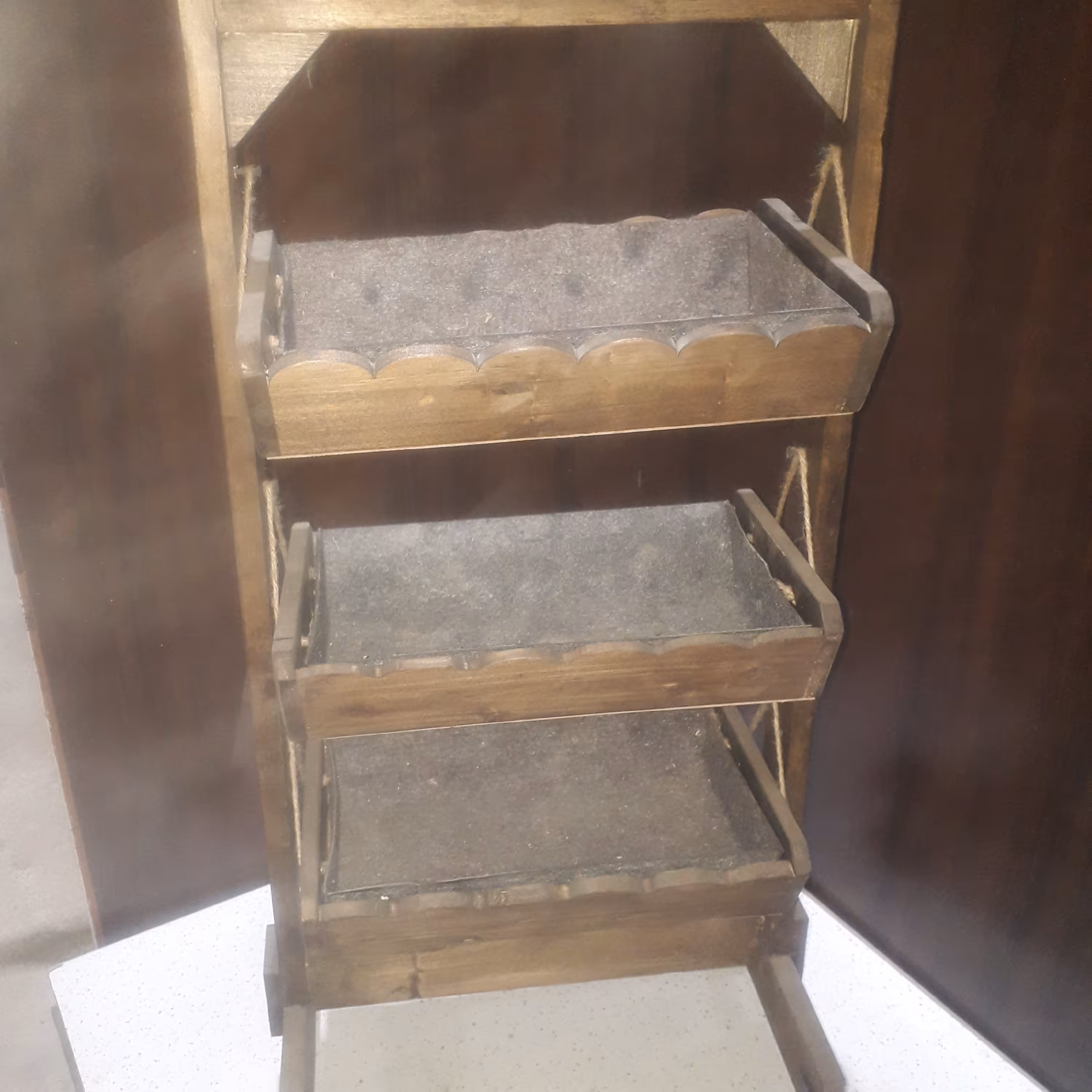 سبدسیب زمینی پیازچوبی