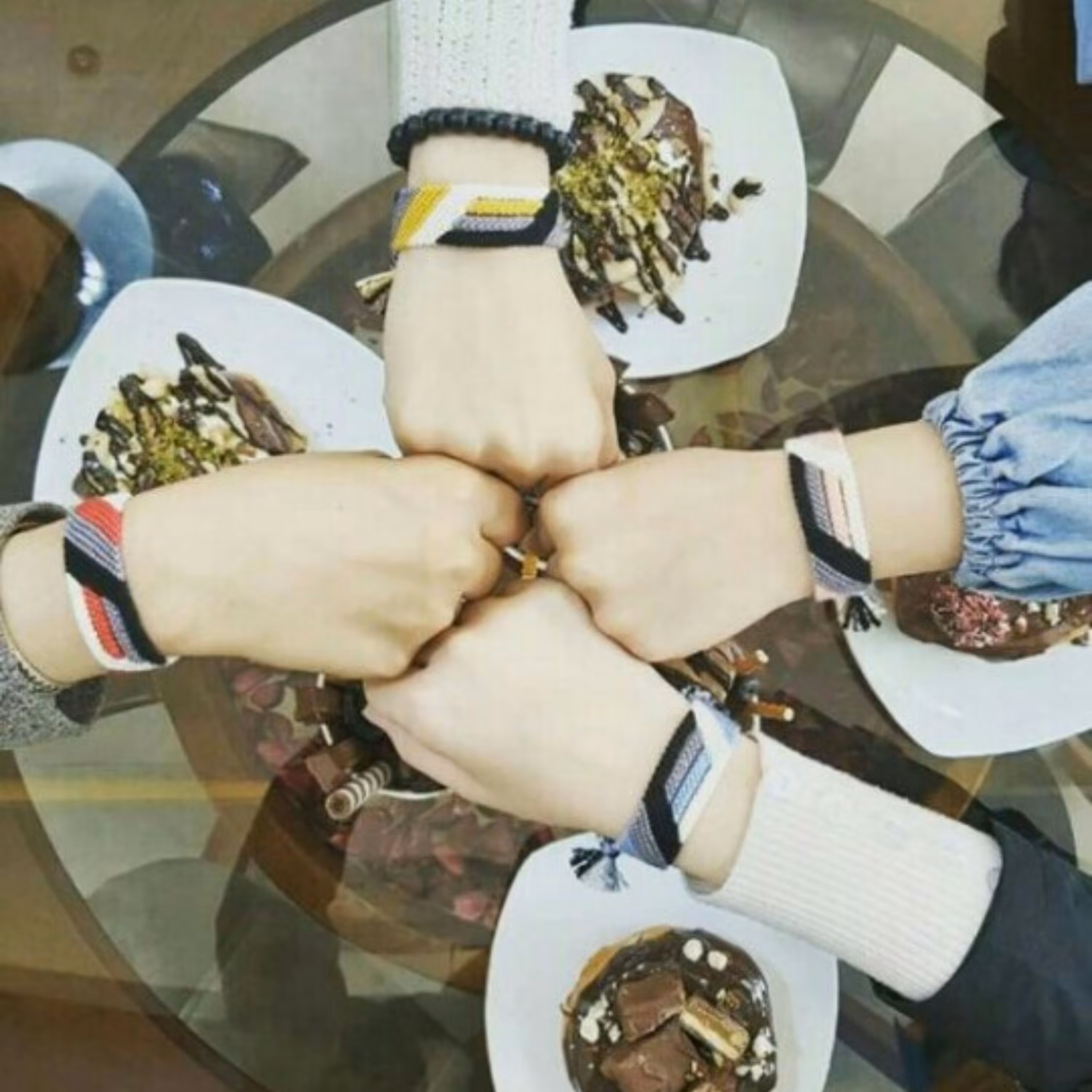 دستبند دوستی طرح شاینی کد 112