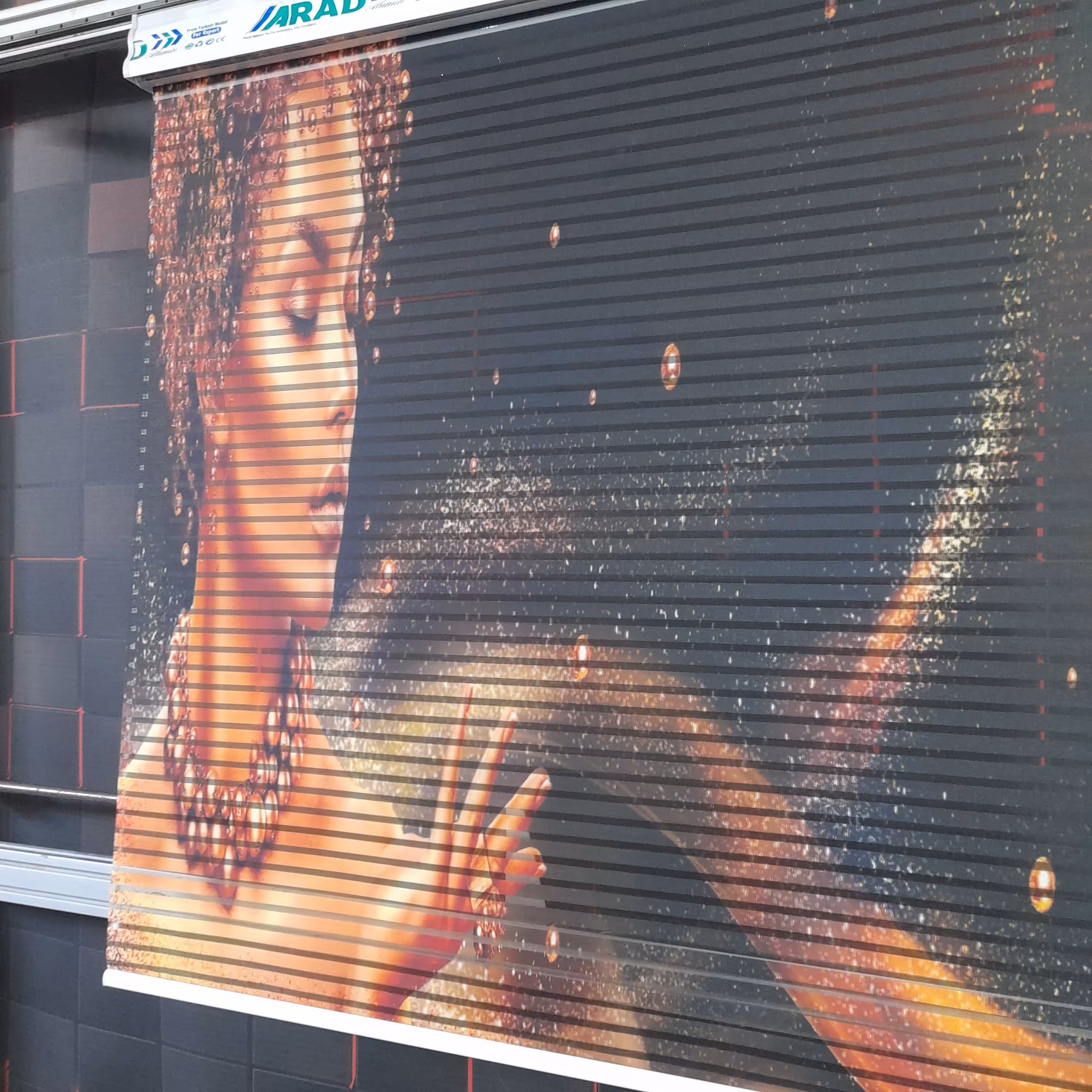 پرده زبرا چاپی  متر مربعع، مستقیم از تولید کننده. با کیفیت و قابل شست و شو