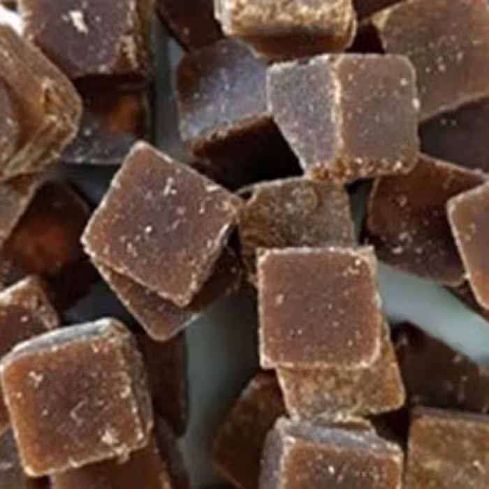 قند نیشکر یا قند قهوه ای 1 کیلو .بدون قند