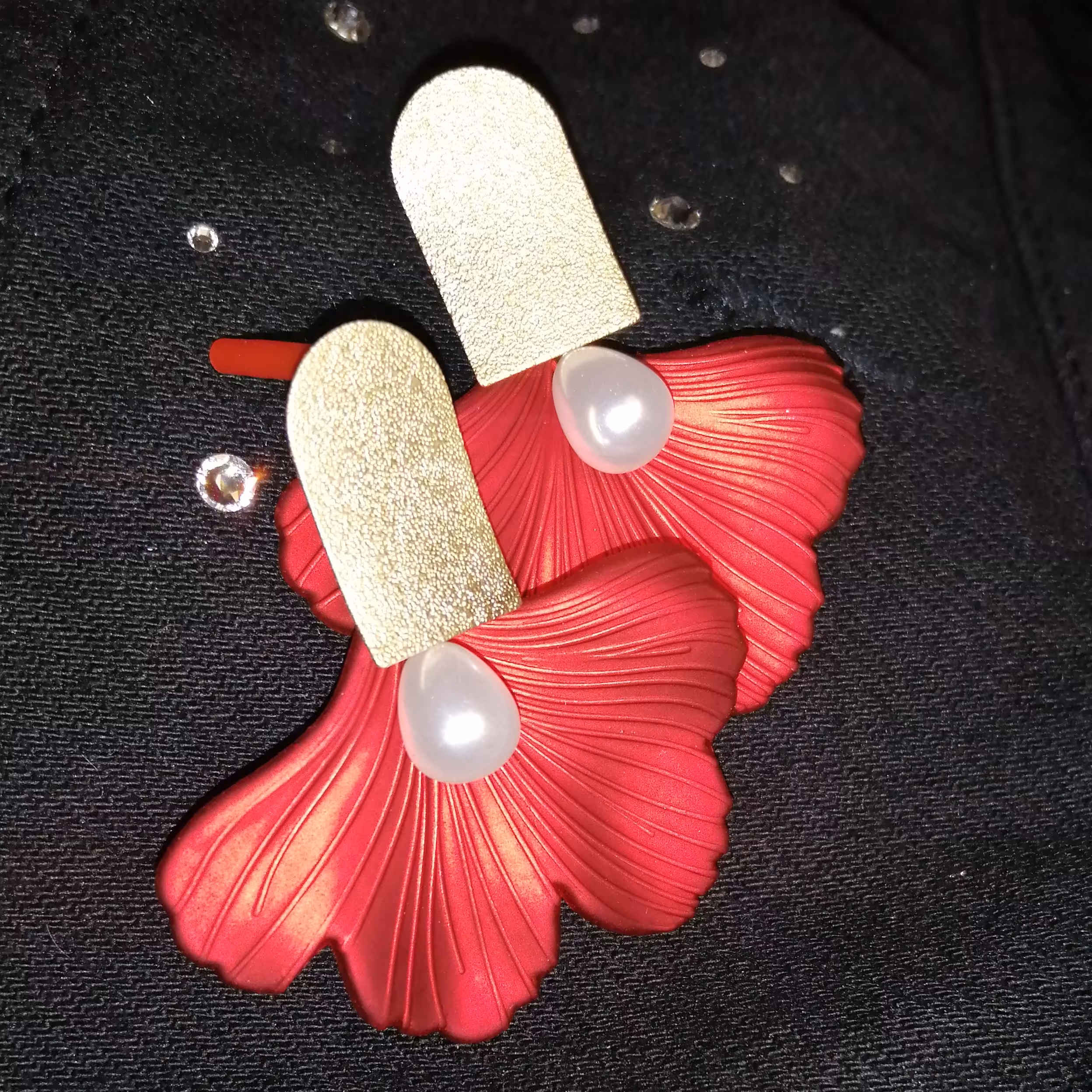 گوشواره میخی 