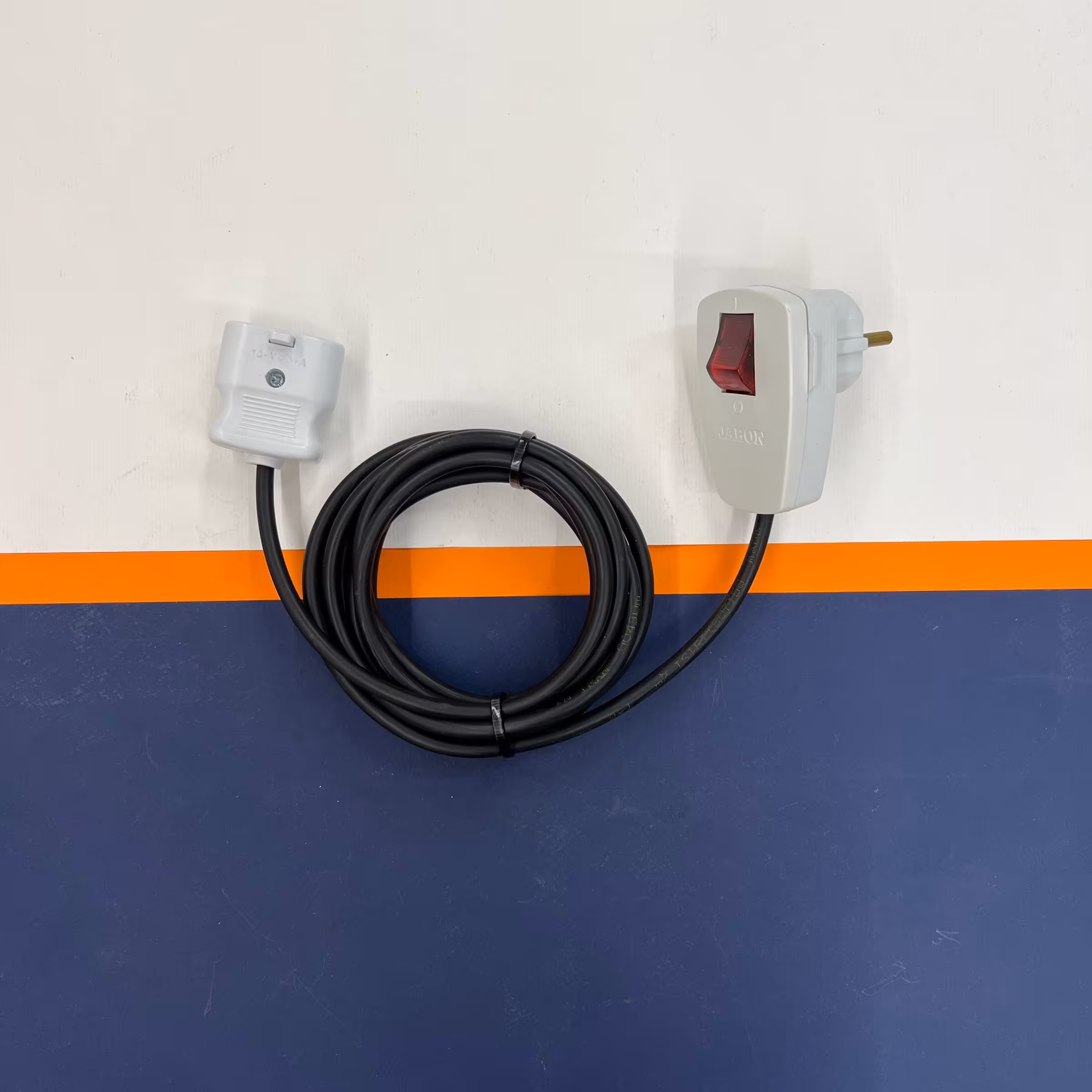 سیم سیار میرا مدل کلید دار طول 1.5متر