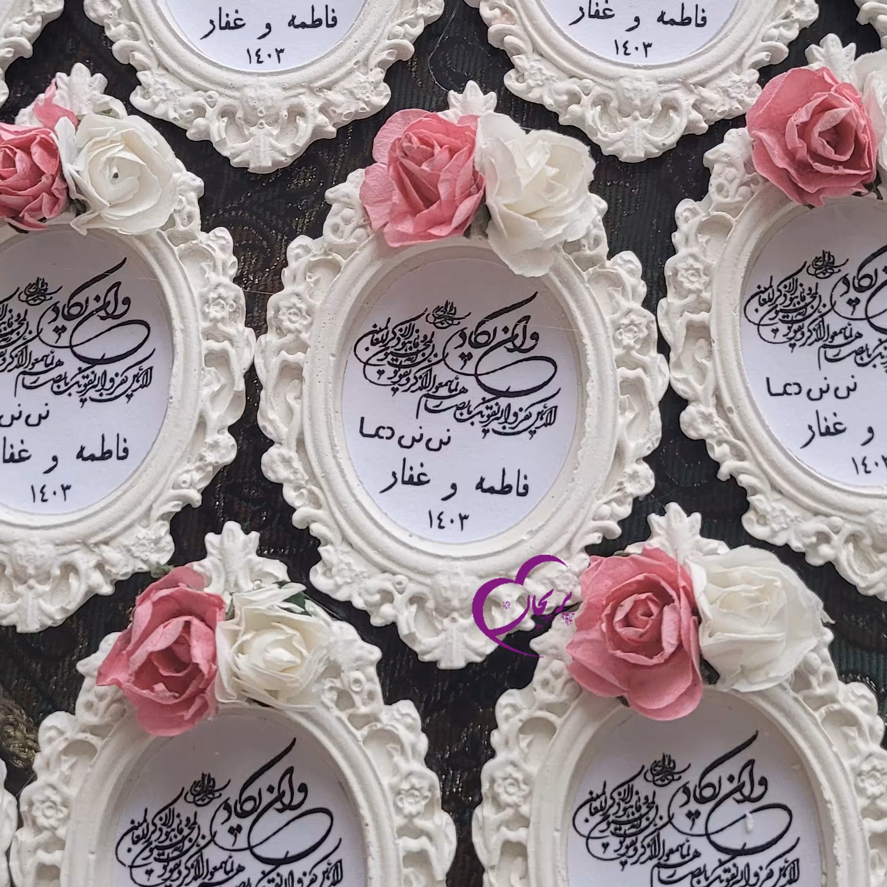 گیفت عروسی گچی وان یکاد با گل پریجان (پس کرایه)