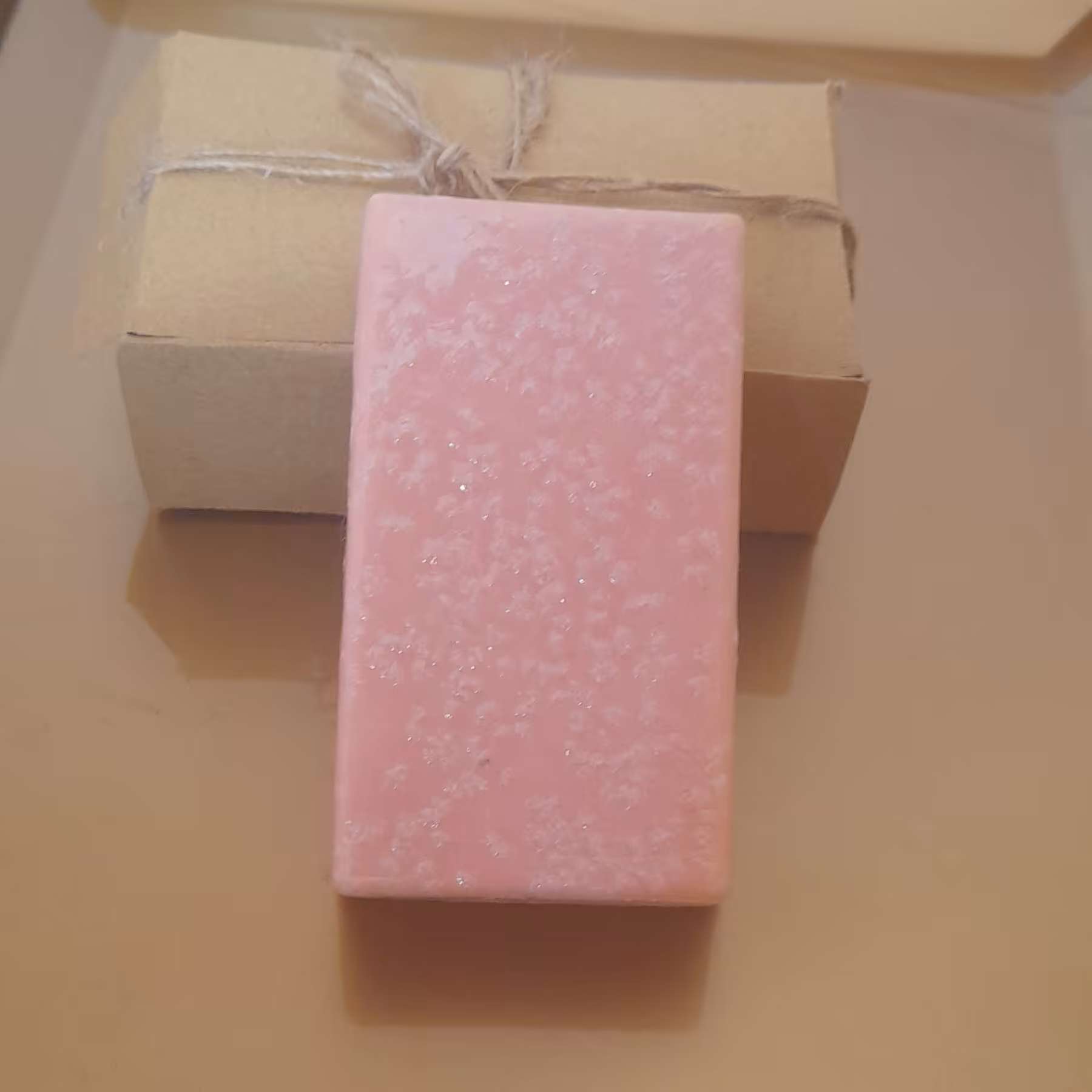 صابون دستساز  اسکراب صورتی  مستطیلی شکل 80 گرمی 