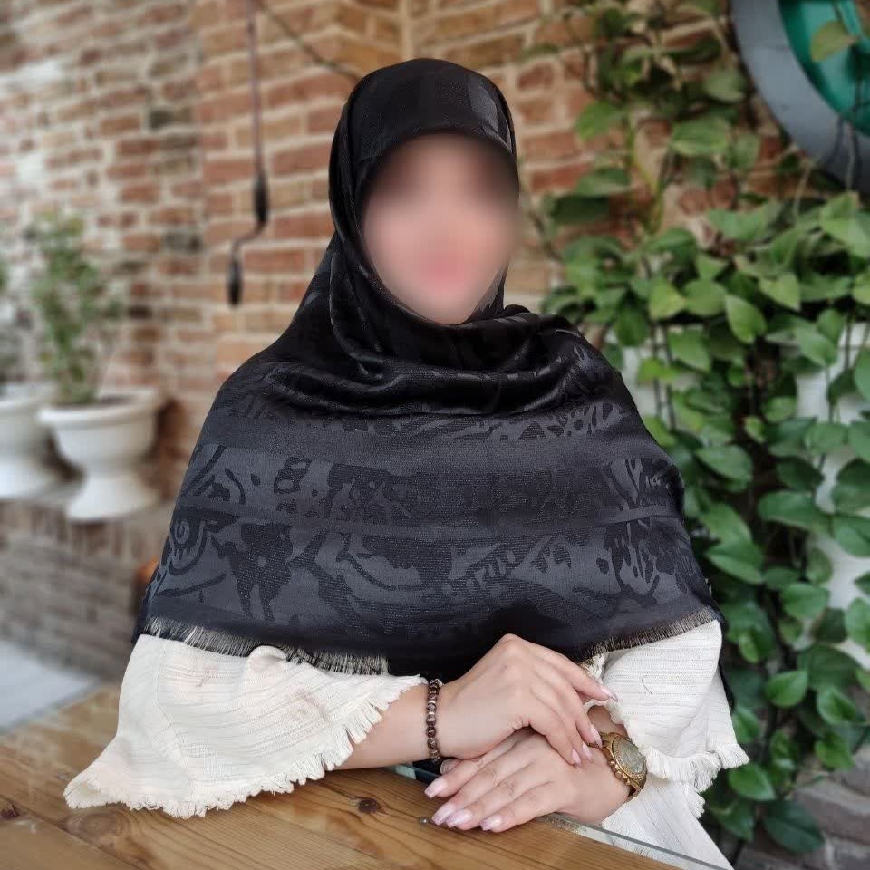 روسری محرمی نخ ابریشم ژاکارد دو رو لمه دار وارداتی درجه یک قواره 140 اصلا لیز نیست چروک نمیشه