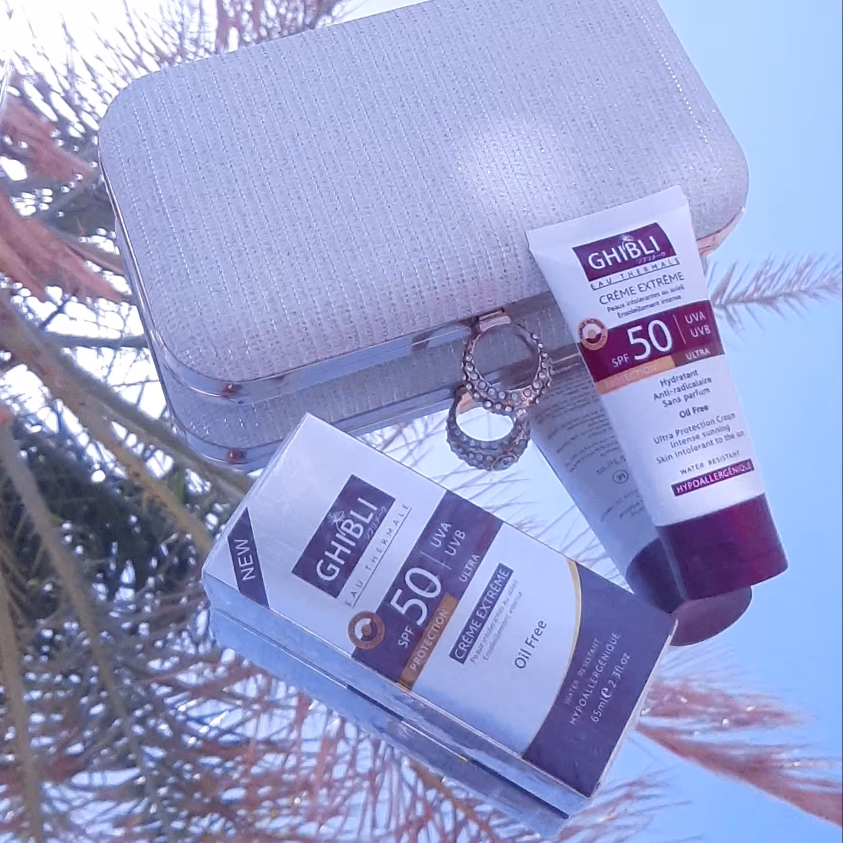 ضدآفتاب جیبلی با SPF30 حاوی کرم پودر