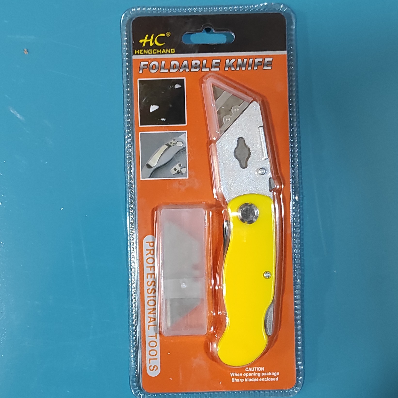 کاتر(تیزبر )  تاشو جیبی همراه تیغه یدک