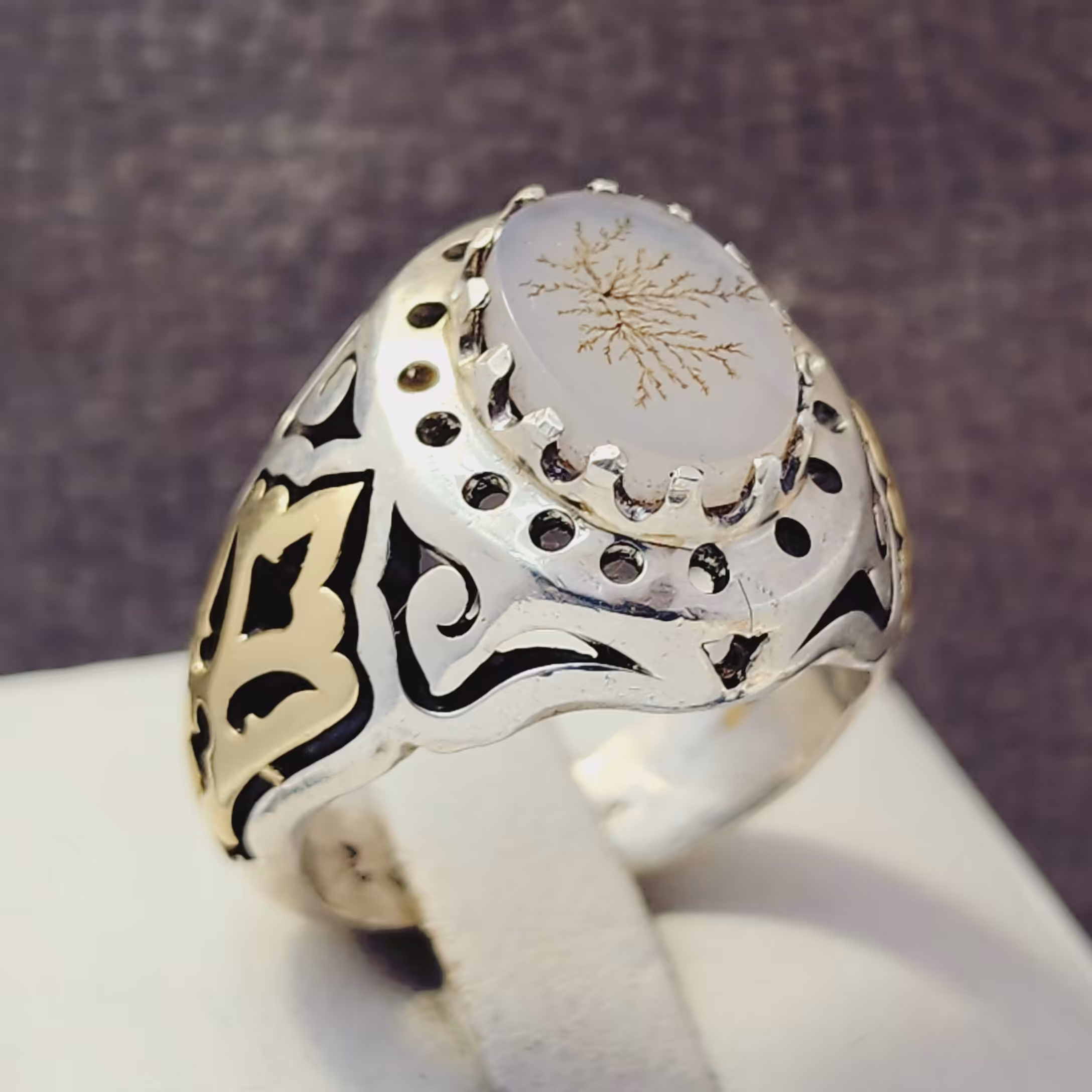 نگین شجر با طرح زیبا اصل و معدنی با رکاب نقره زیبا مردانه 