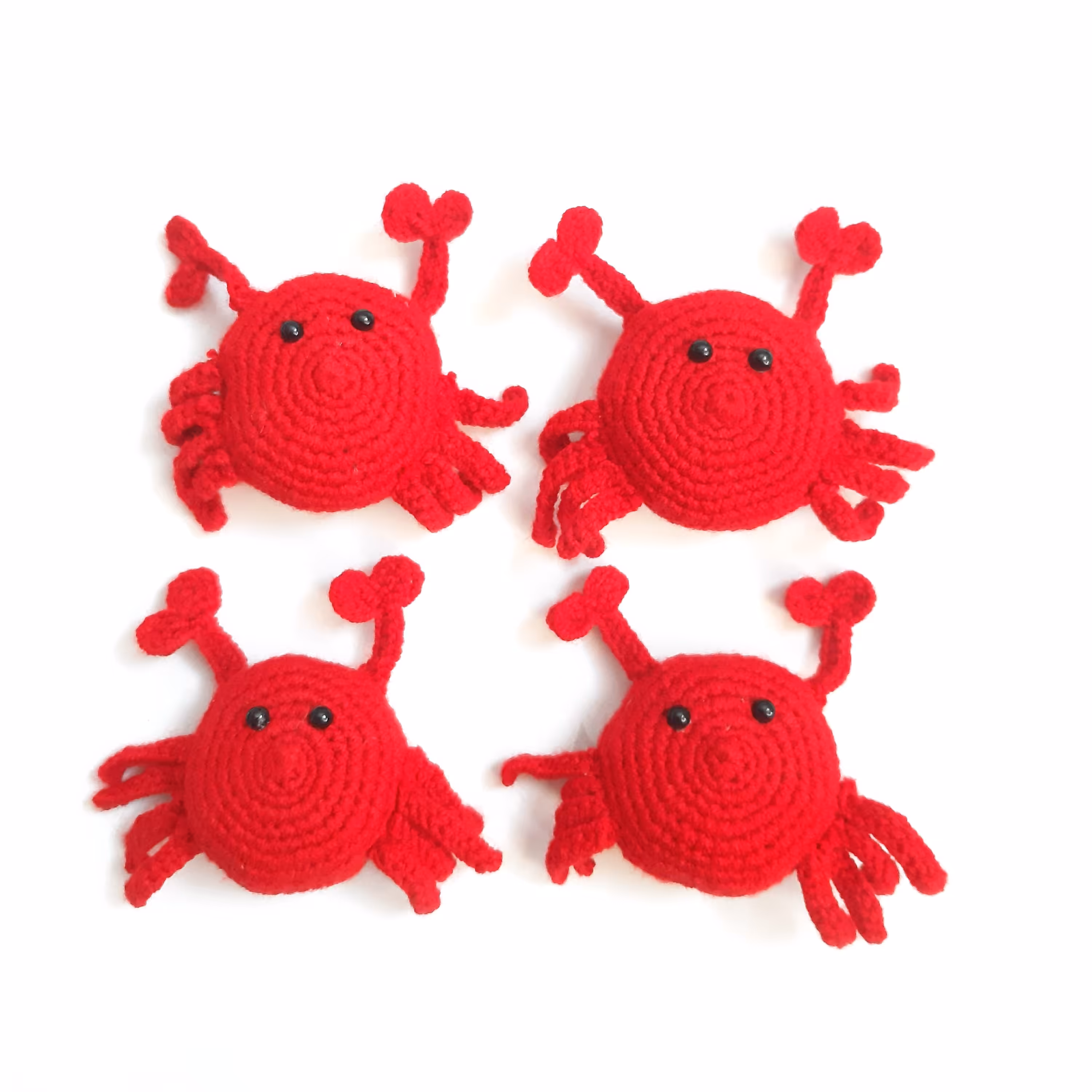 پک 4تایی آویز و جا کلیدی عروسکی خرچنگ بافتنی دستبافت رنگی قرمز