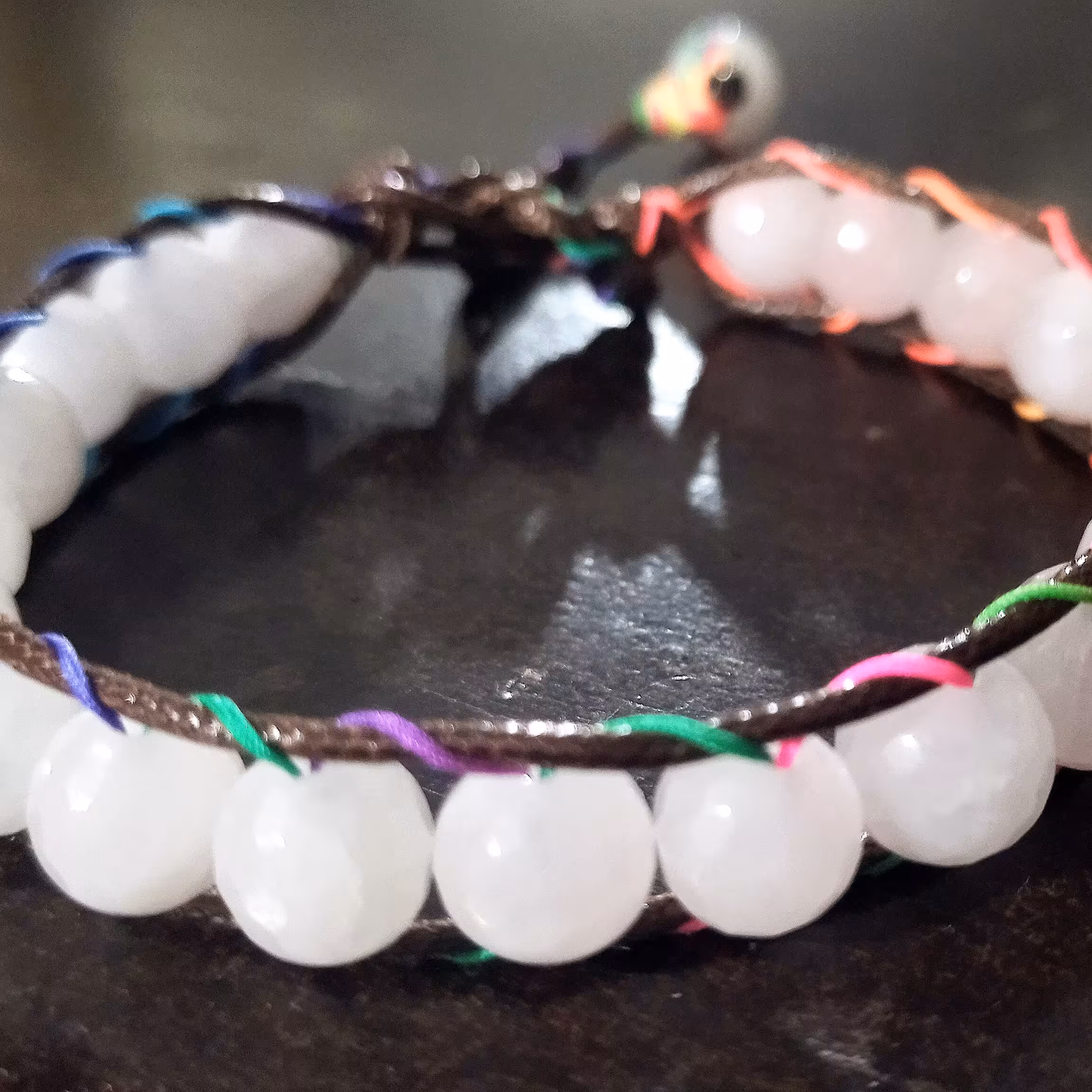 دستبند نخ چرمی رز کوارتز  تراش دار 