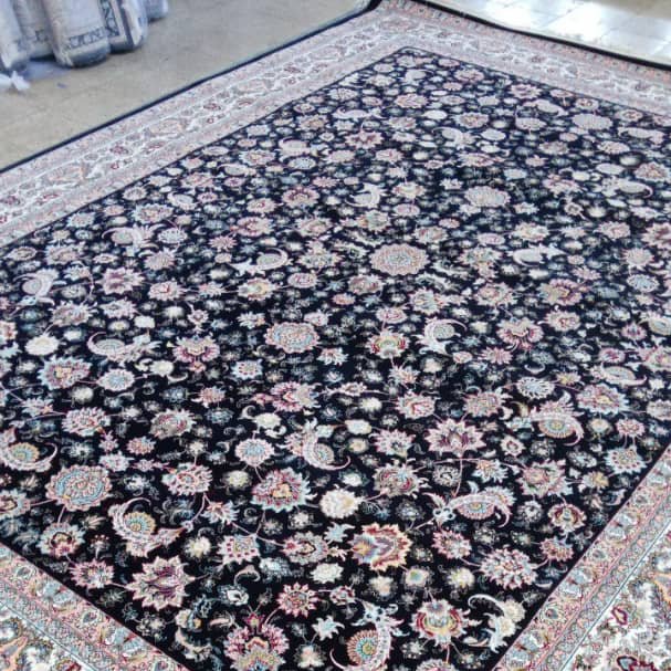 فرش ماشینی نقشه دریا9متری700شانه تراکم2550رنگ سرمه ای