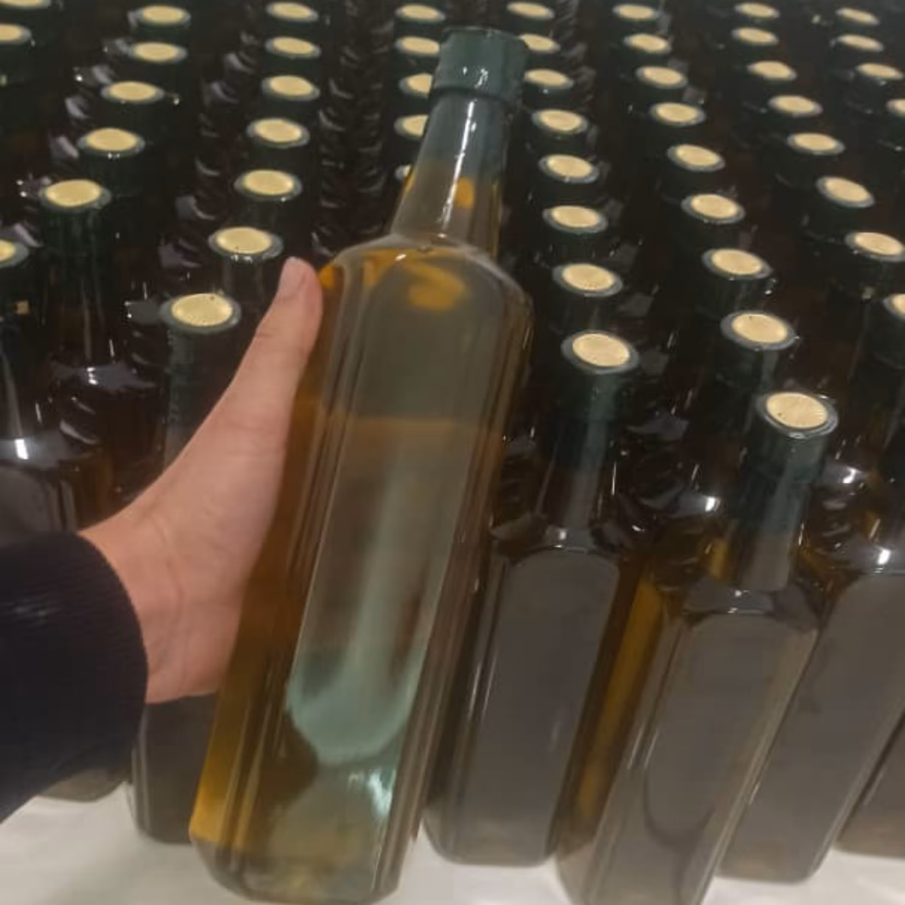 روغن زیتون سبز بکر (بابو) یک لیتری  (قیمت عمده)