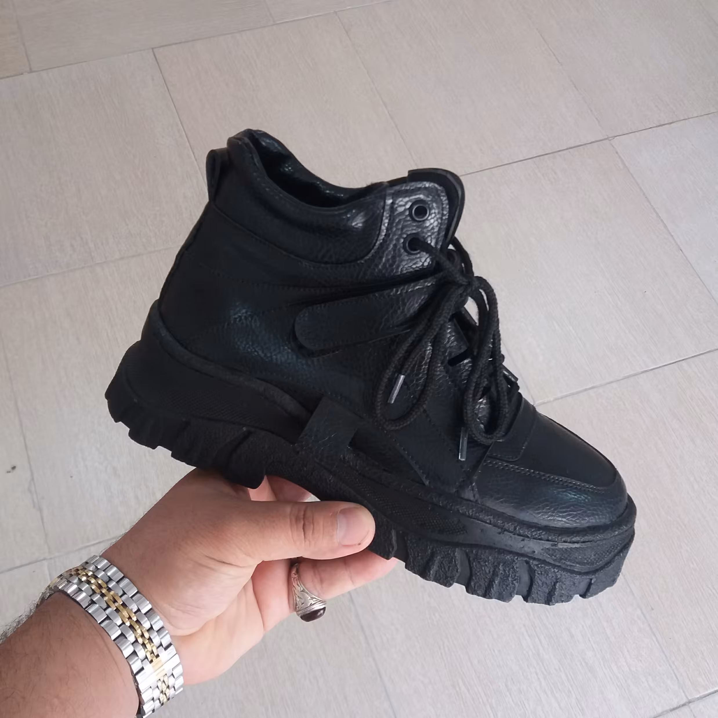 پوتین ساقدار