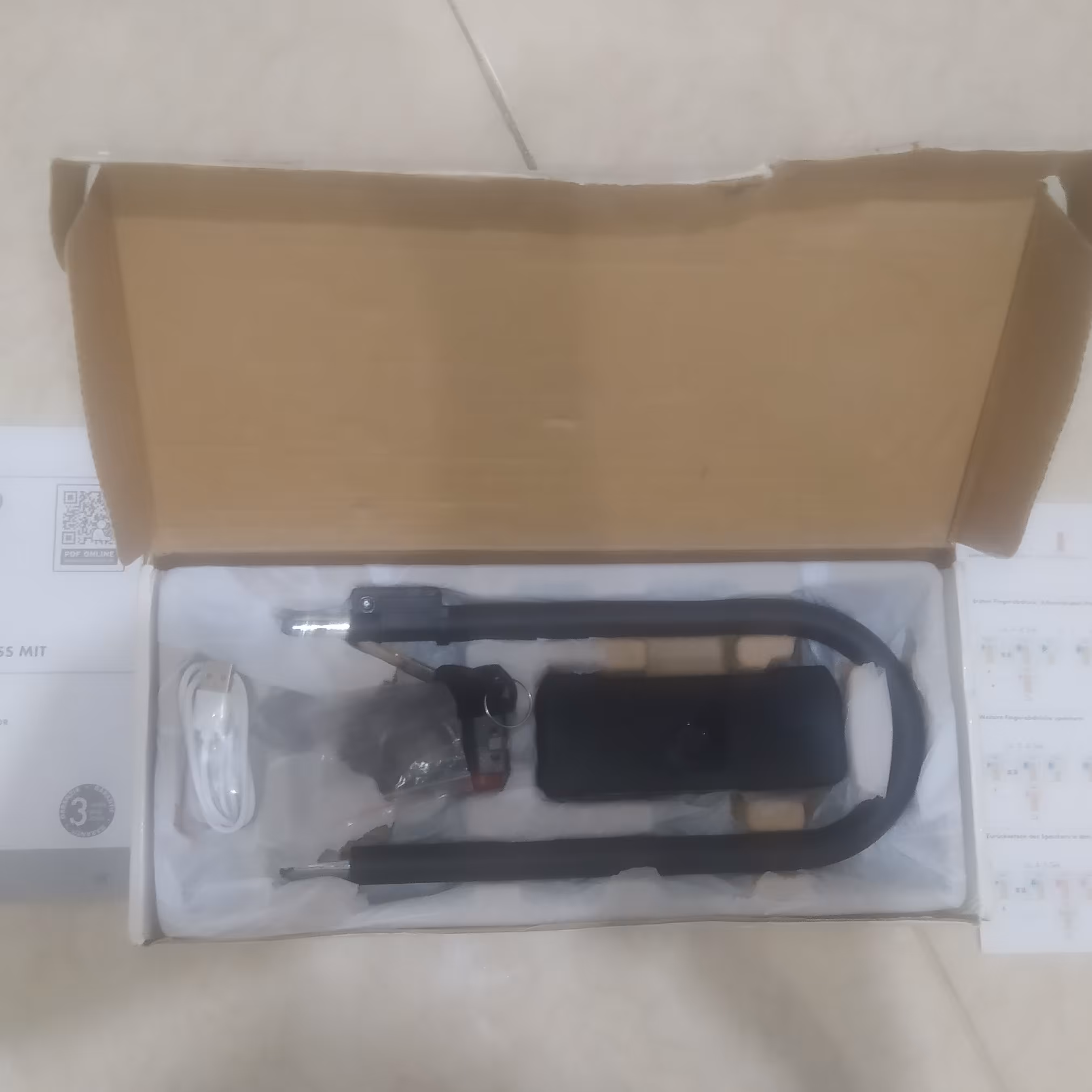 قفل ضد سرقت موتور و دوچرخه دارای اثر انگشت و دزدیگر دار ساخت المان محکم و با کیفیت