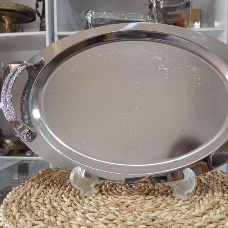 سینی بیضی استیل اخته شده از استیل ضدزنگ و آهنربا نگیر

 طول 42 سانت 