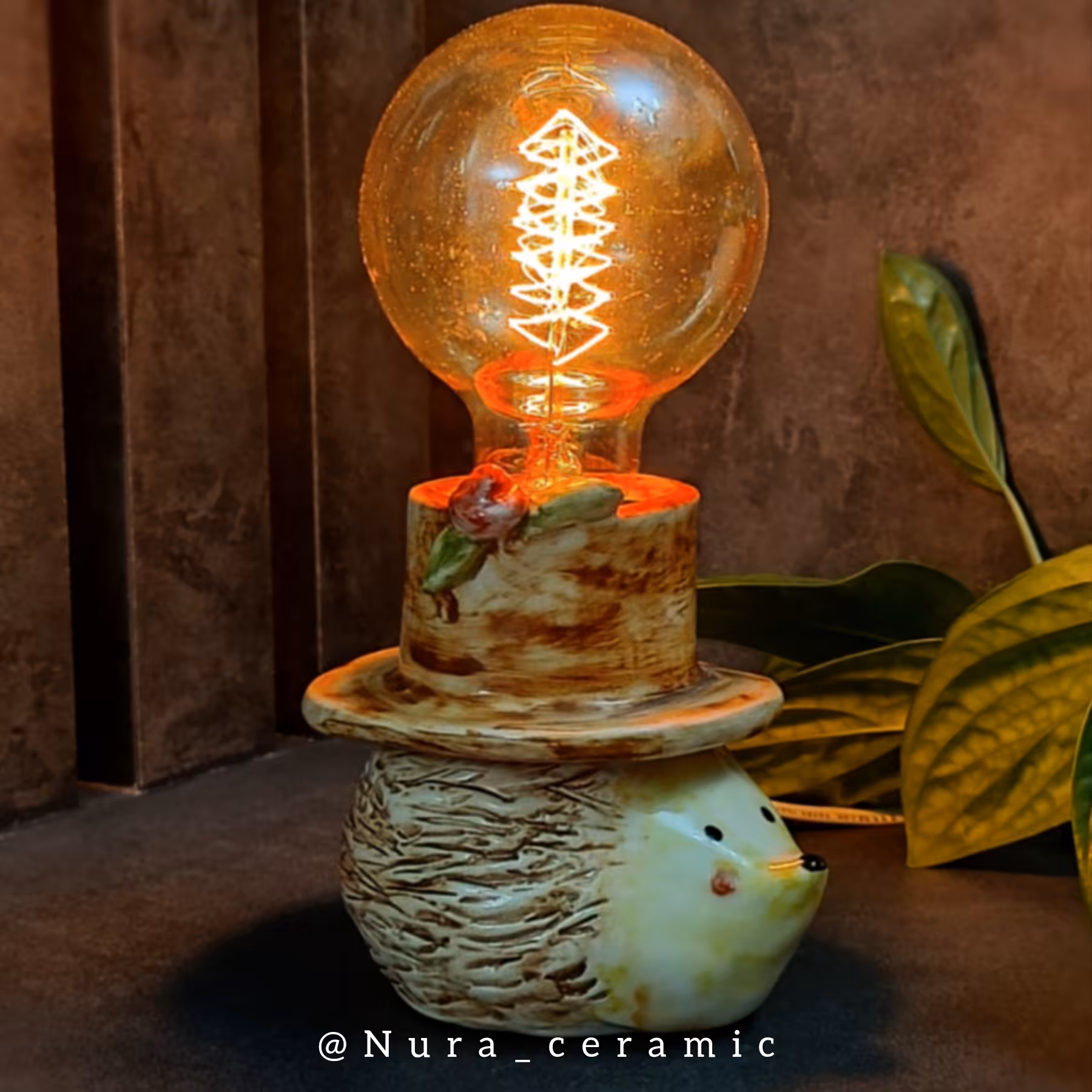 آباژور جوجه تیغی (پس کرایه)