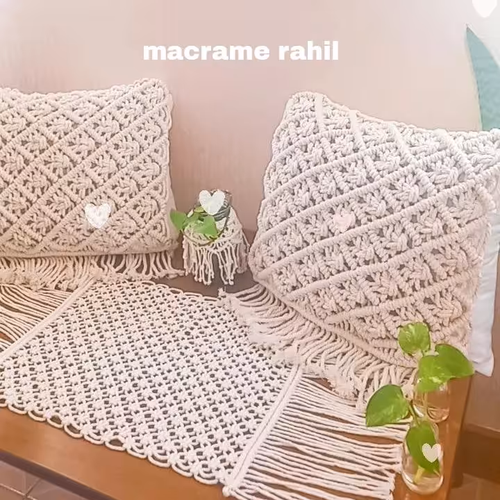 رومیزی شیک ومدرن مکرومه بسیارزیباوقابل شستشودارای رنگبندی دلخواه ودرسایزهای دلخواه