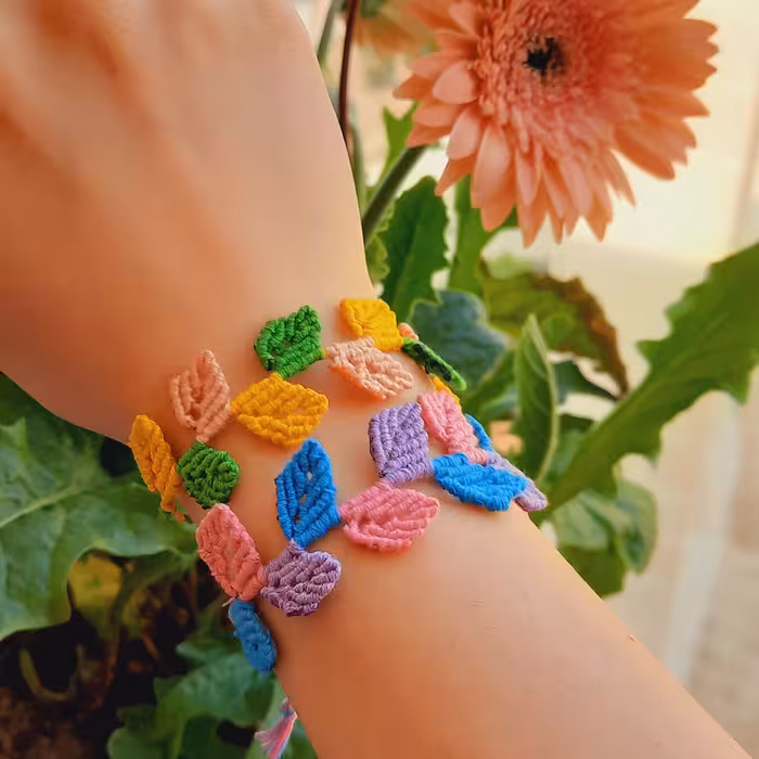 دستبند میکرومکرومه