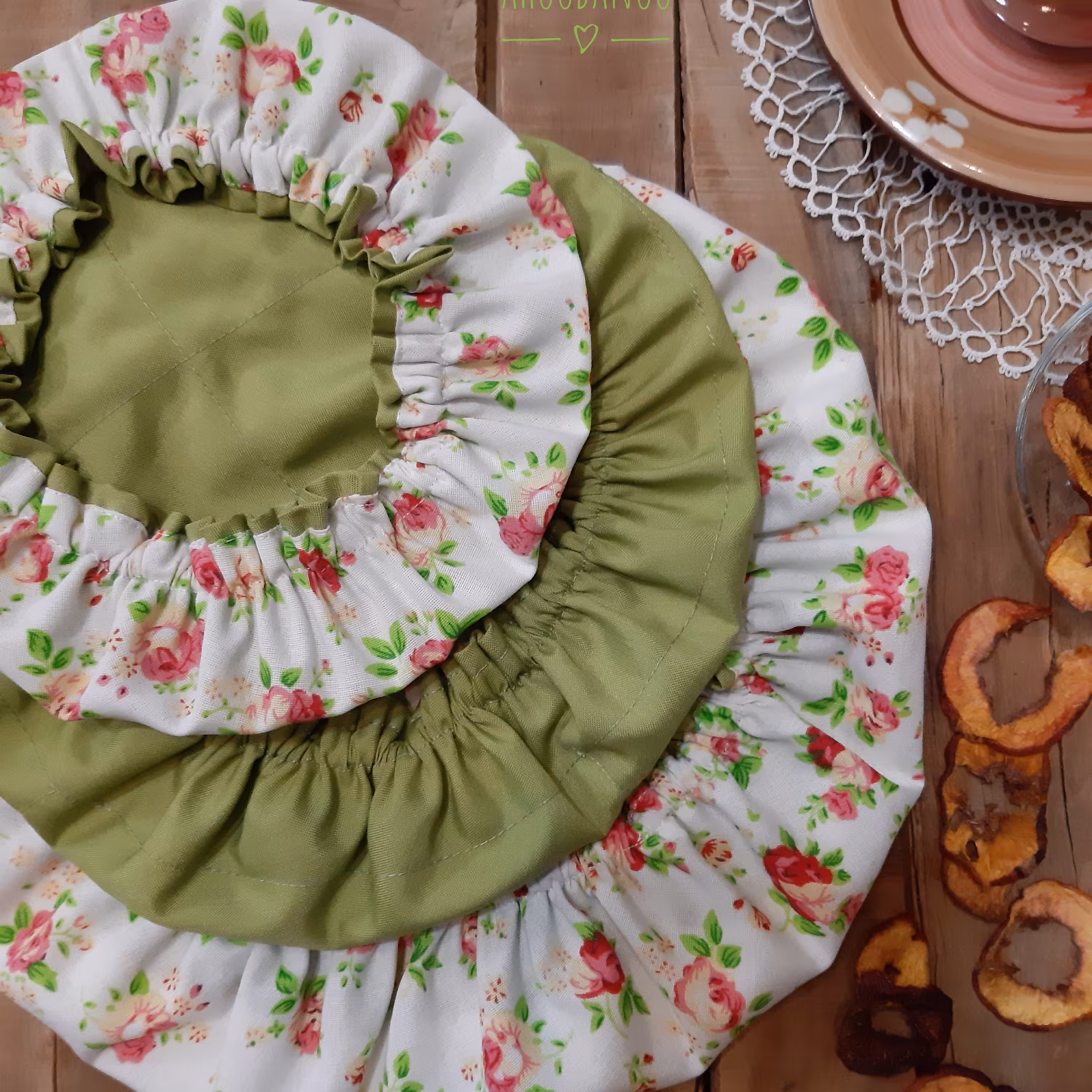 سرویس دمکنی گلگلی با ترکیب سبز کاهویی