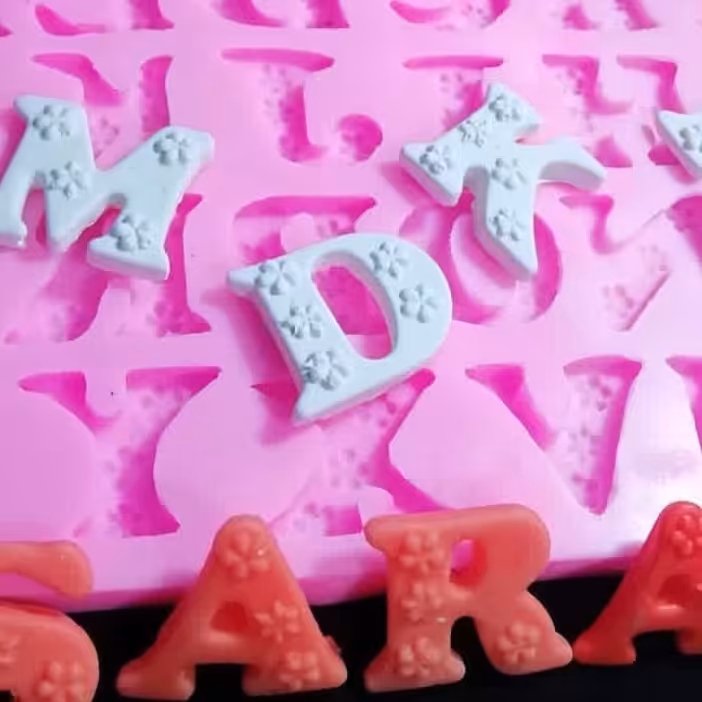 قالب سیلیکونی حروف گلدار