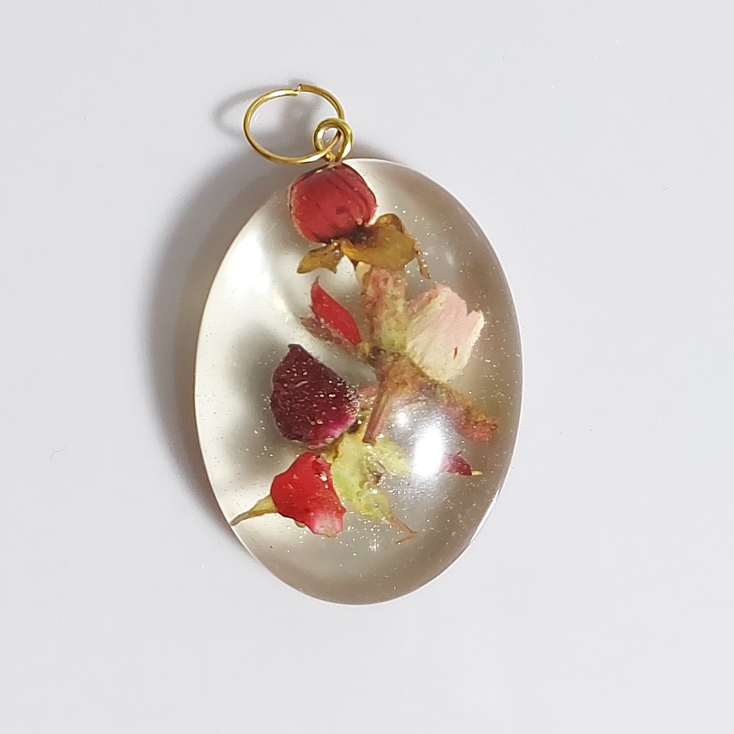 پلاک رزینی بیضی سایز بزرگ با گلهای رز   قرمز