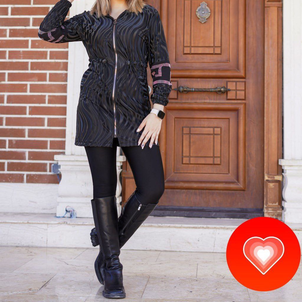مانتو زنانه موجی چرم درجه یک مشکی سایز یک و دو ارسال رایگان