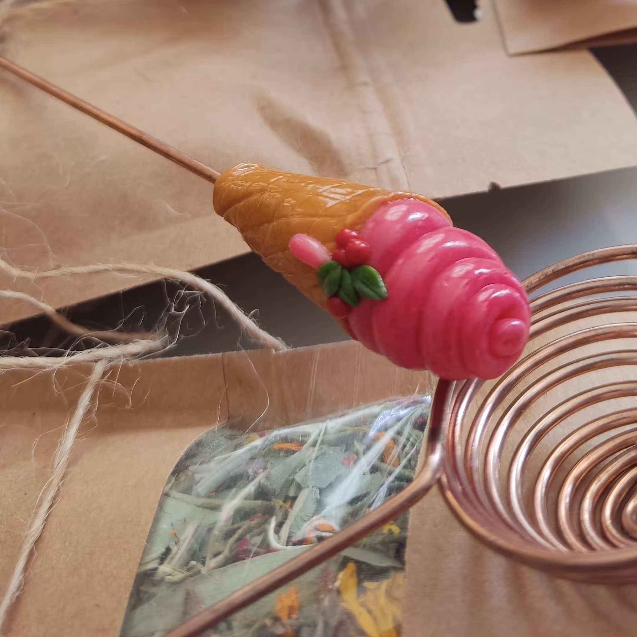 اسماج سوز،عود سوز بستنی