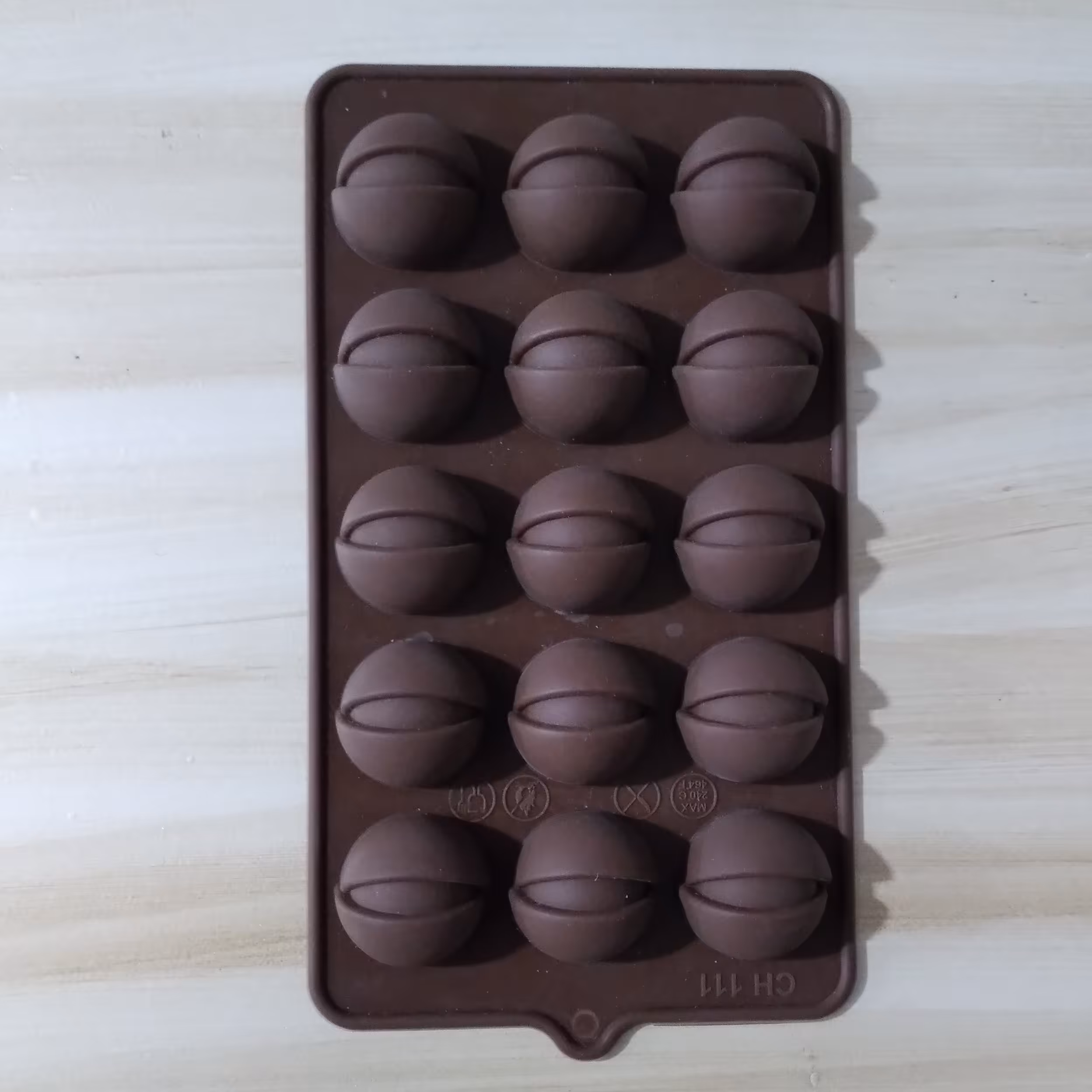 قالب سیلیکونی انواع شکلات و پاستیل وحلوا  ویخ